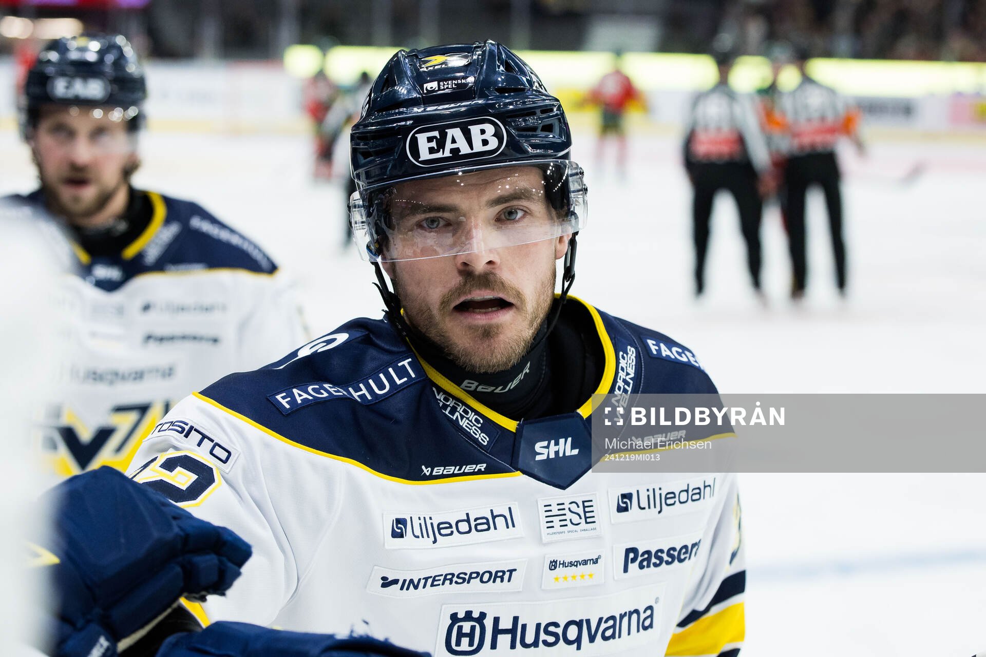HV71s Oscar Engsund jublar