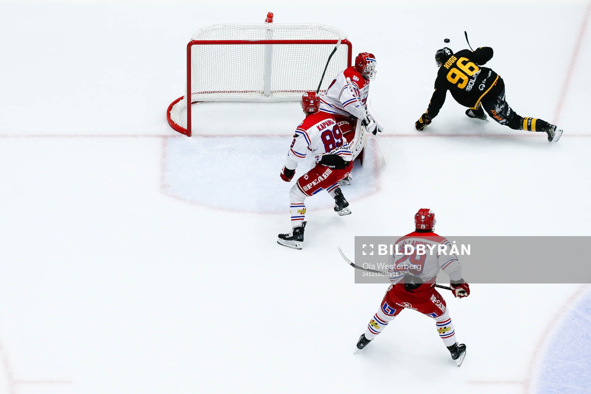 Timrås målvakt Tim Juel, Oliver Kapanen och Filip