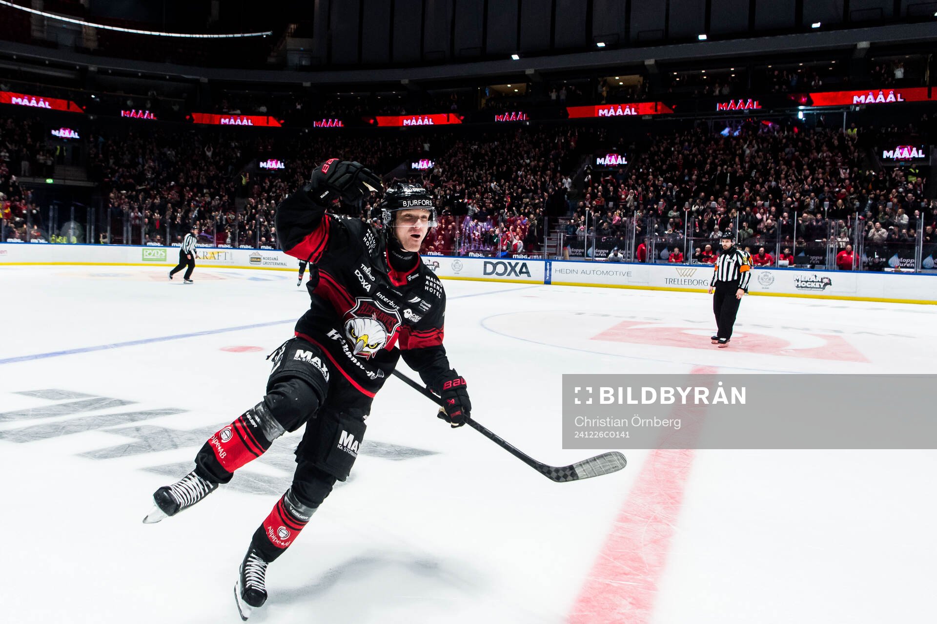 Malmö Redhawks Johan Olofsson jublar