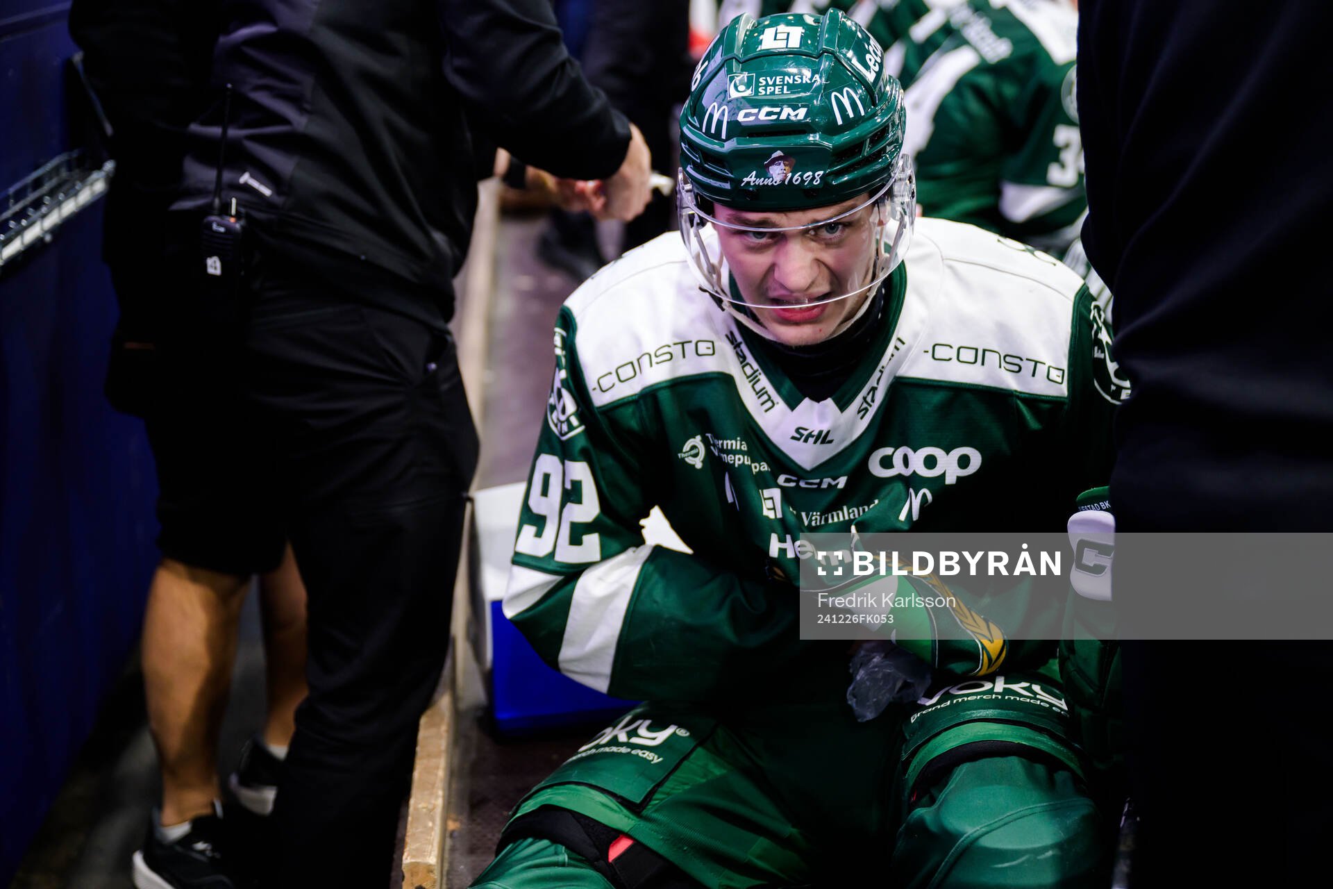 Färjestads Lucas Forsell har ont