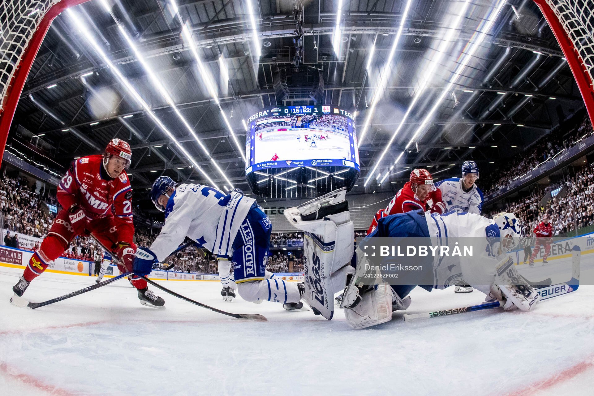 Timrås Filip Hållander och Leksands Eddie Larsson och