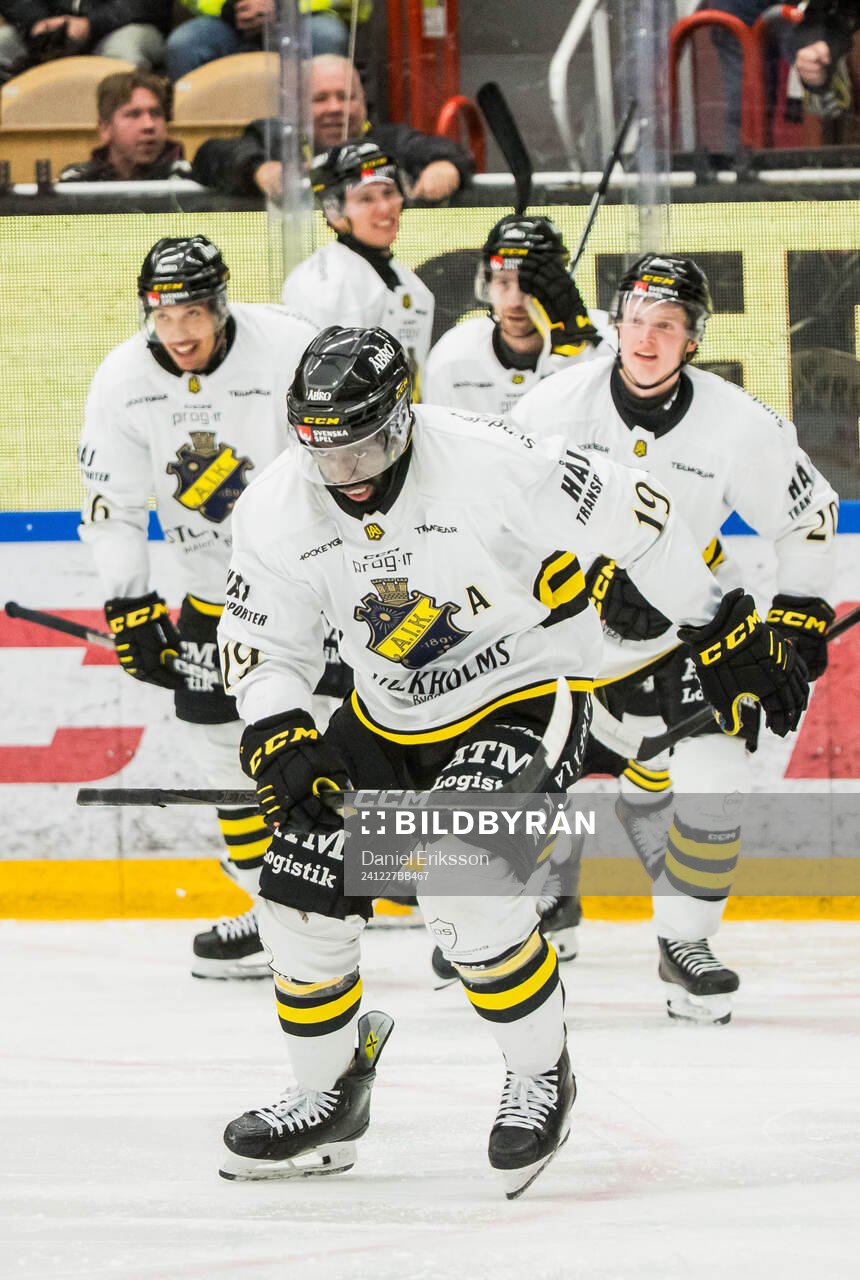 AIKs Daniel Muzito Bagenda jublar