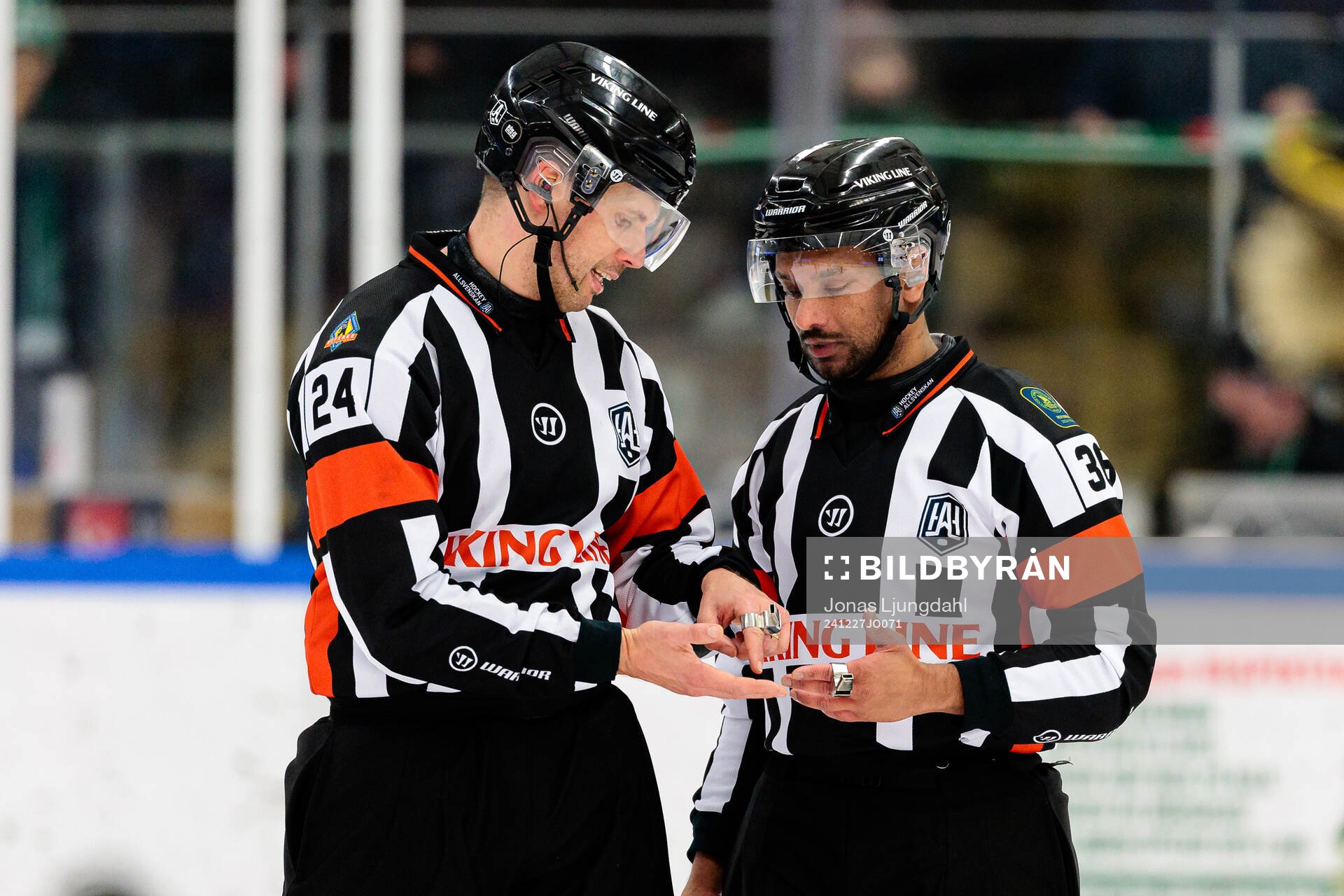 Domare Johan Magnusson och Domare Fredrik Rönnberg