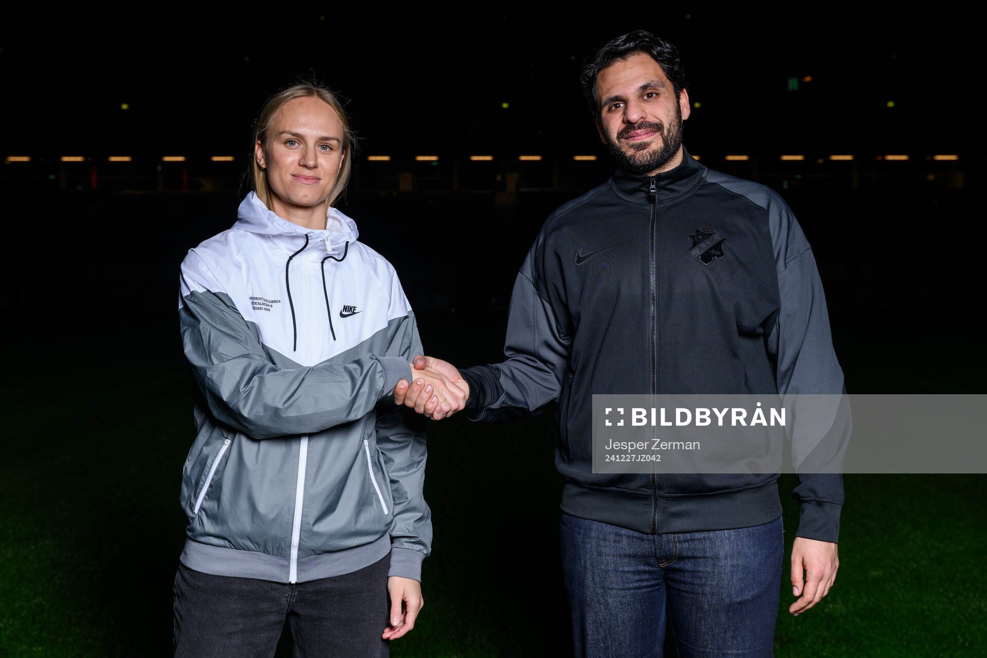 Matilda Plan och sportchef Zinar Spindari i samband med att
