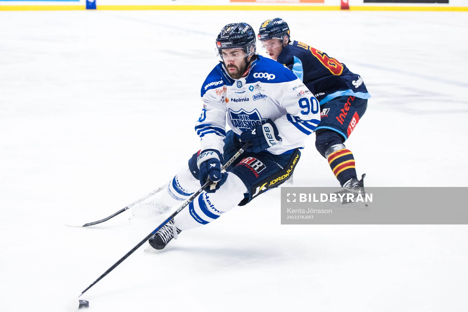 Karlskogas Rikard Olsén och Djurgårdens Hampus Larsson