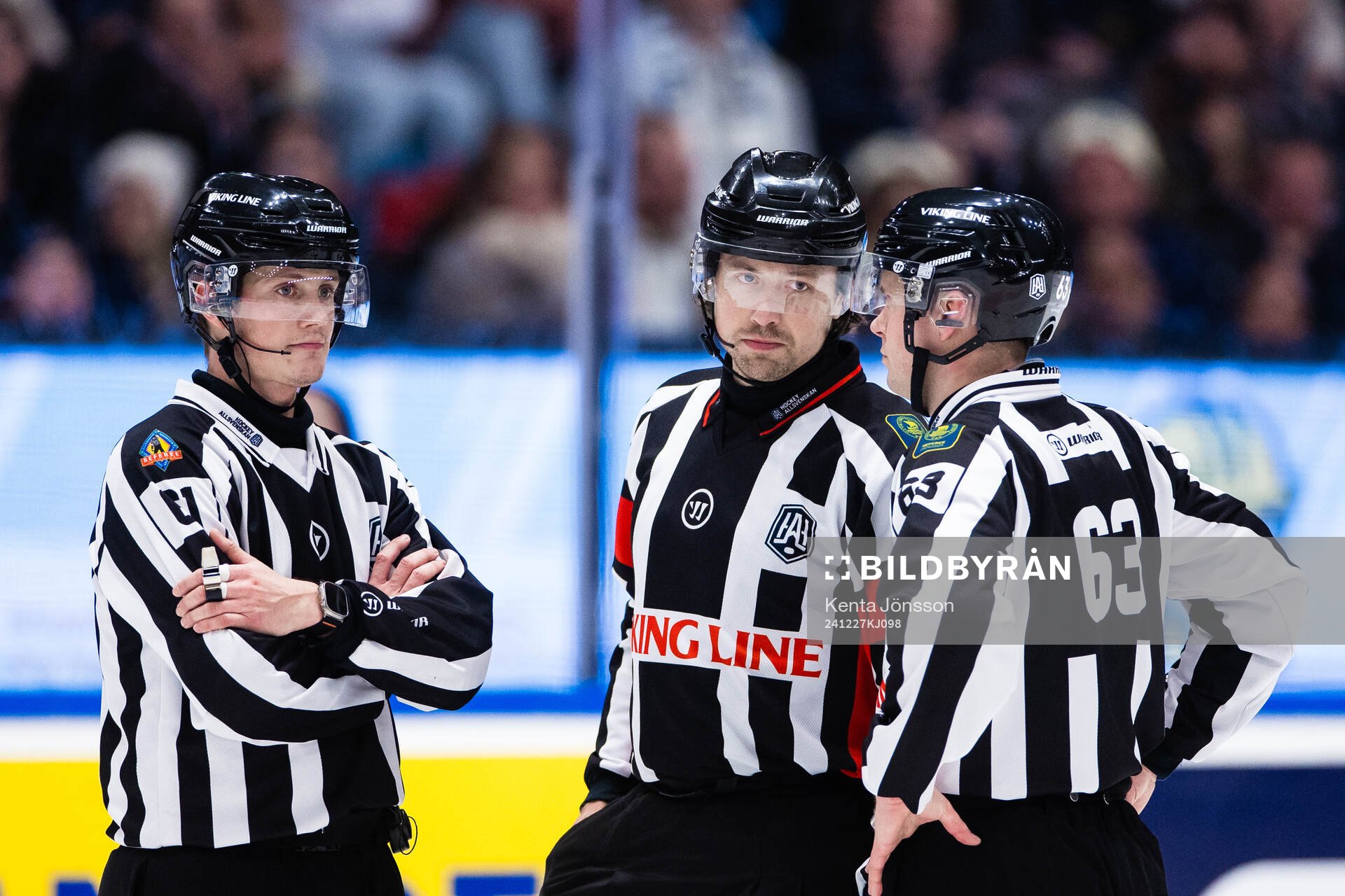 241227 Linjedomare Joakim Nordberg, domare Robin Jacobsson