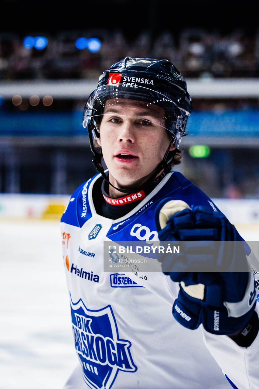 Karlskogas Christoffer Jansson jublar