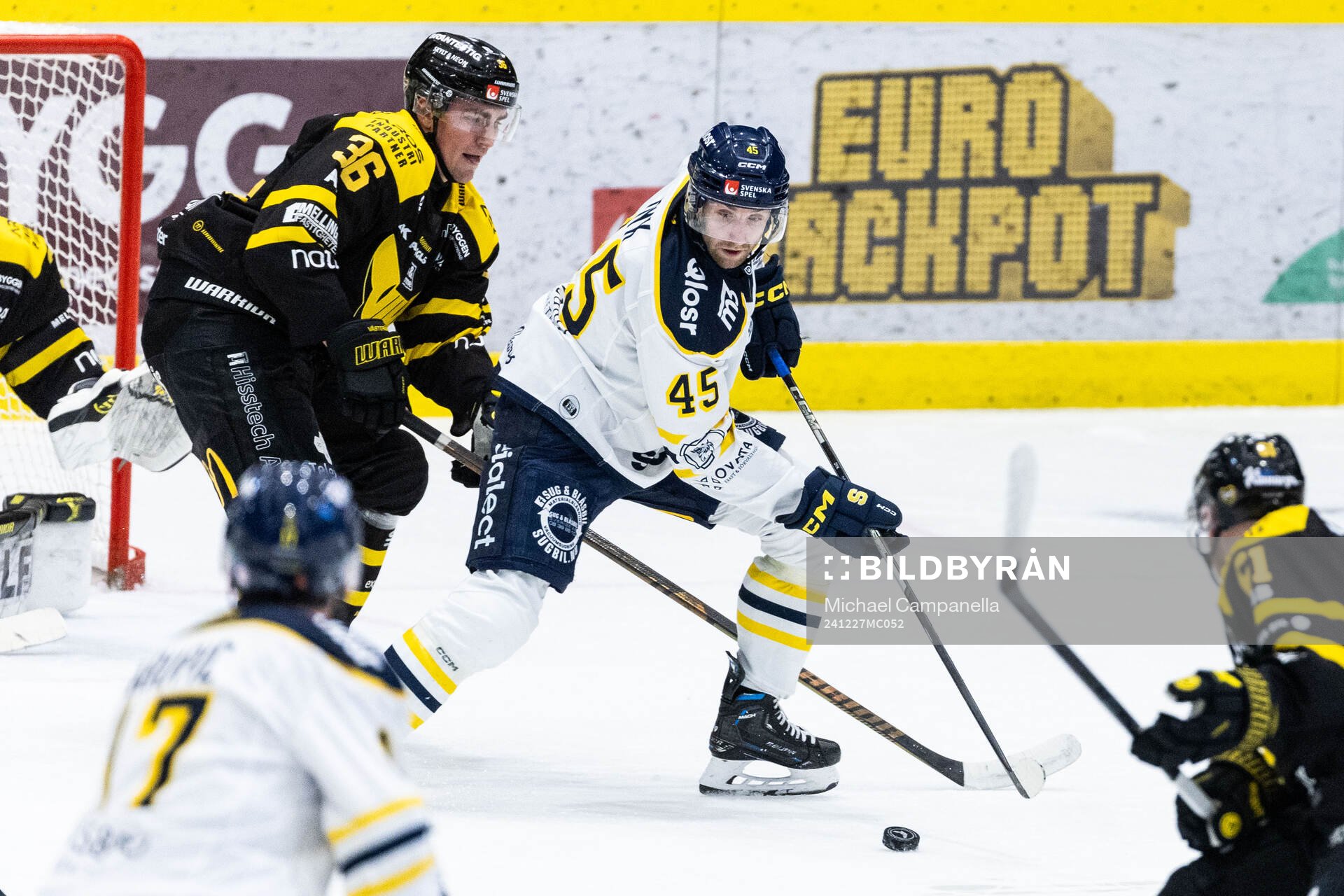 Västerås Olle Norberg och Södertäljes Sebastian Dyk