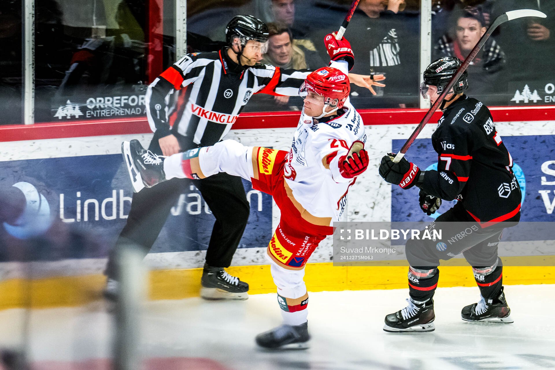 Kalmars John Dahlström jublar