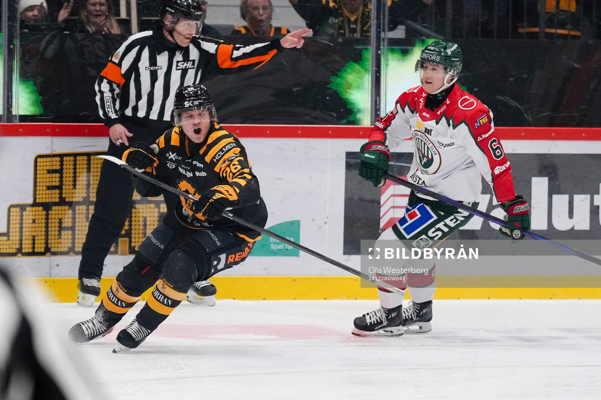 Skellefteås Anton Heikkinen jublar