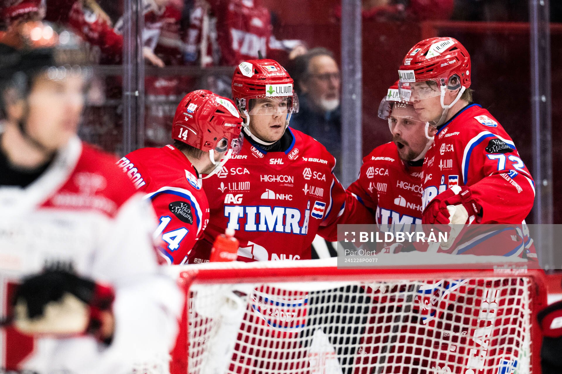 Timrås Filip Hållander och Jonathan Dahlén jublar