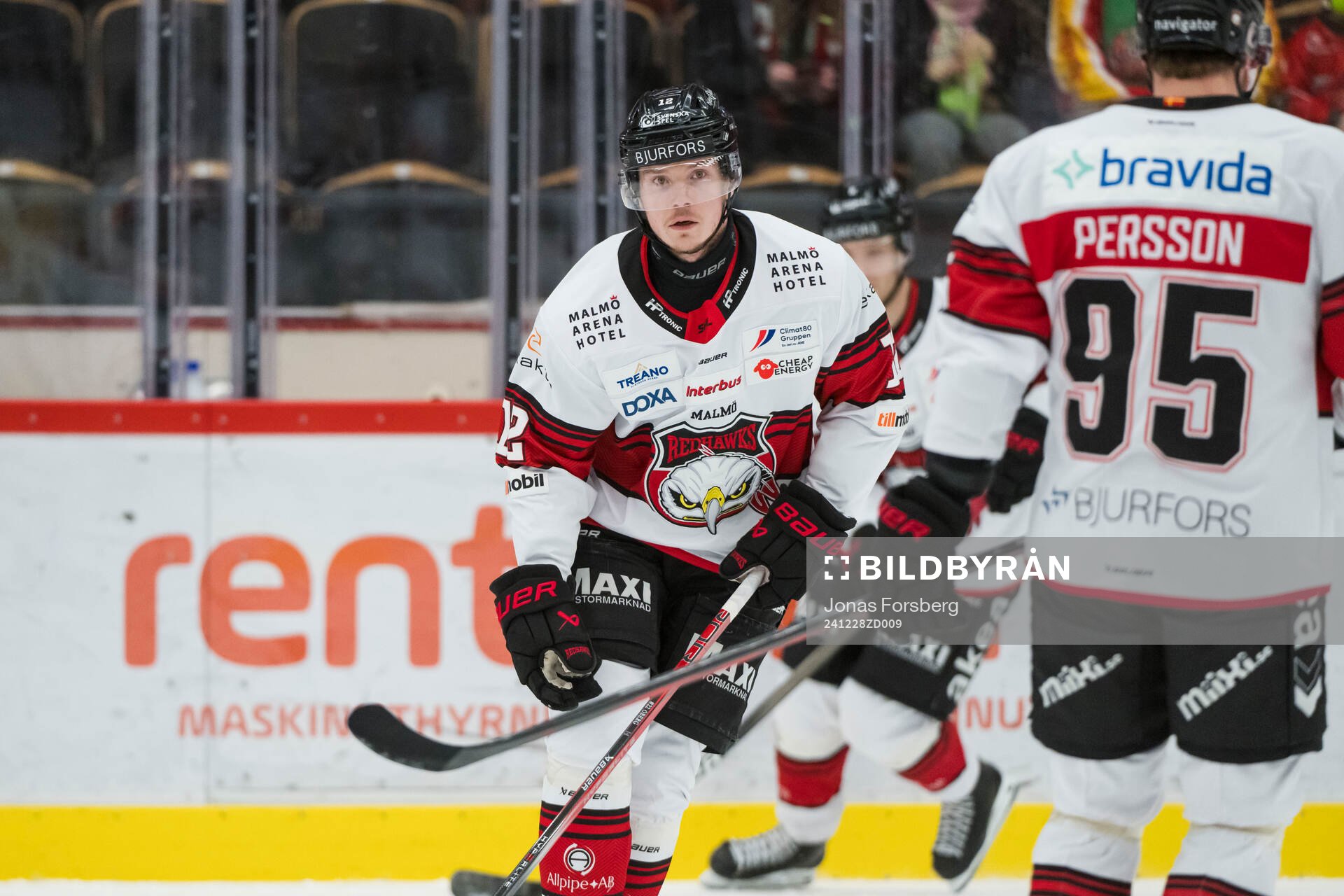 Malmö Redhawks Linus Öberg innan ishockeymatchen i SHL