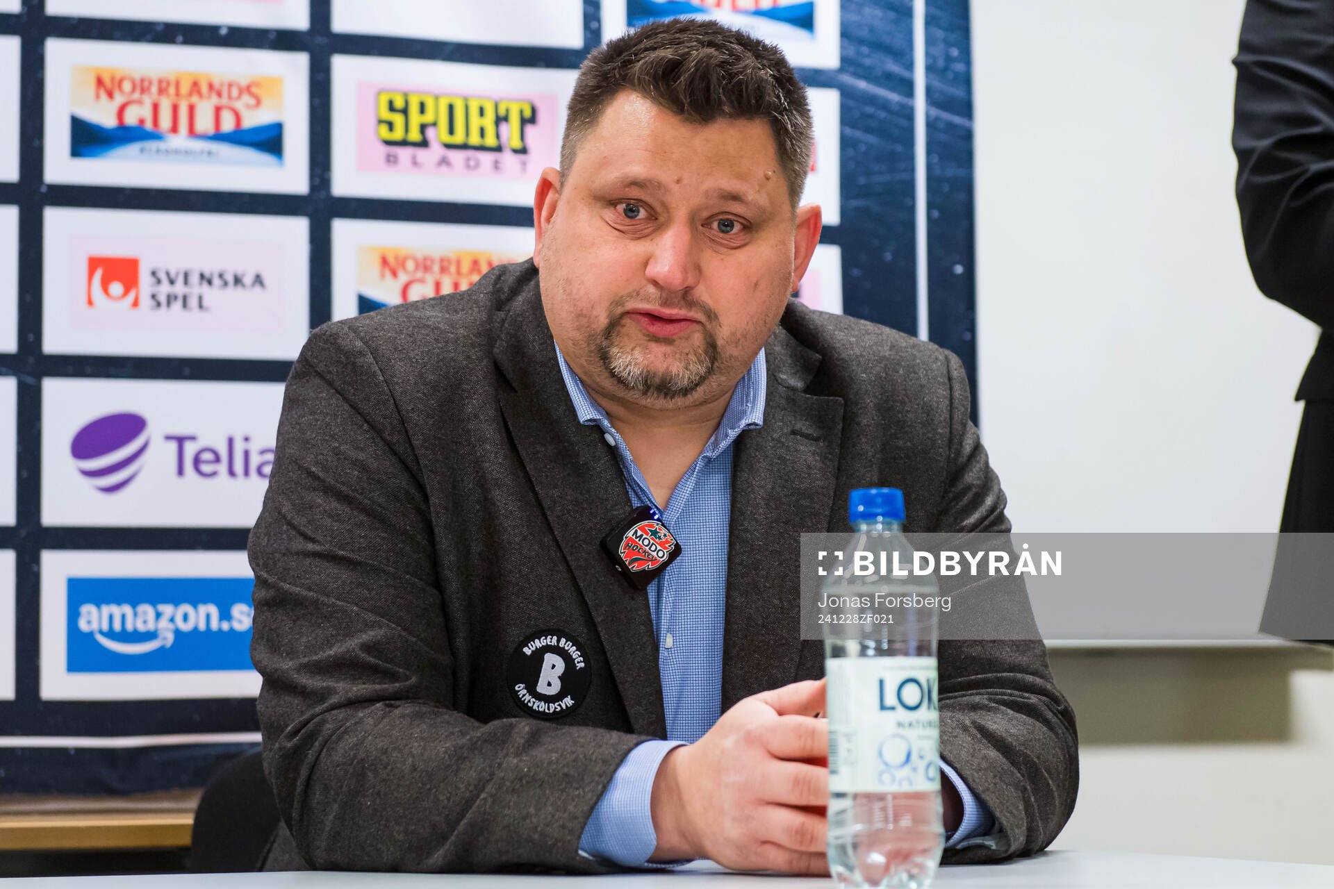 Modos tränare Mattias Karlin