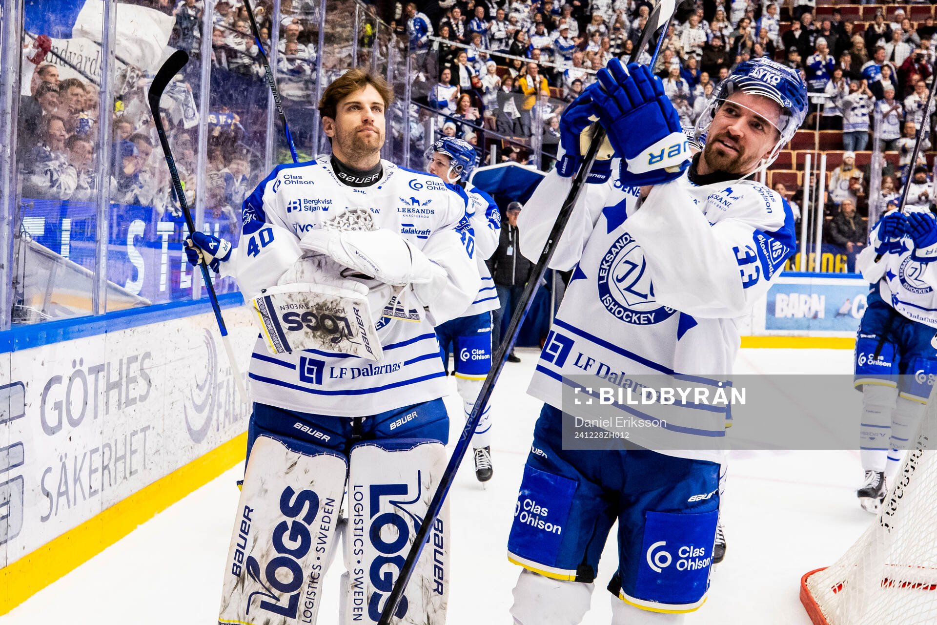 Leksands Eddie Larsson och målvakt Mantas Armalis  jublar