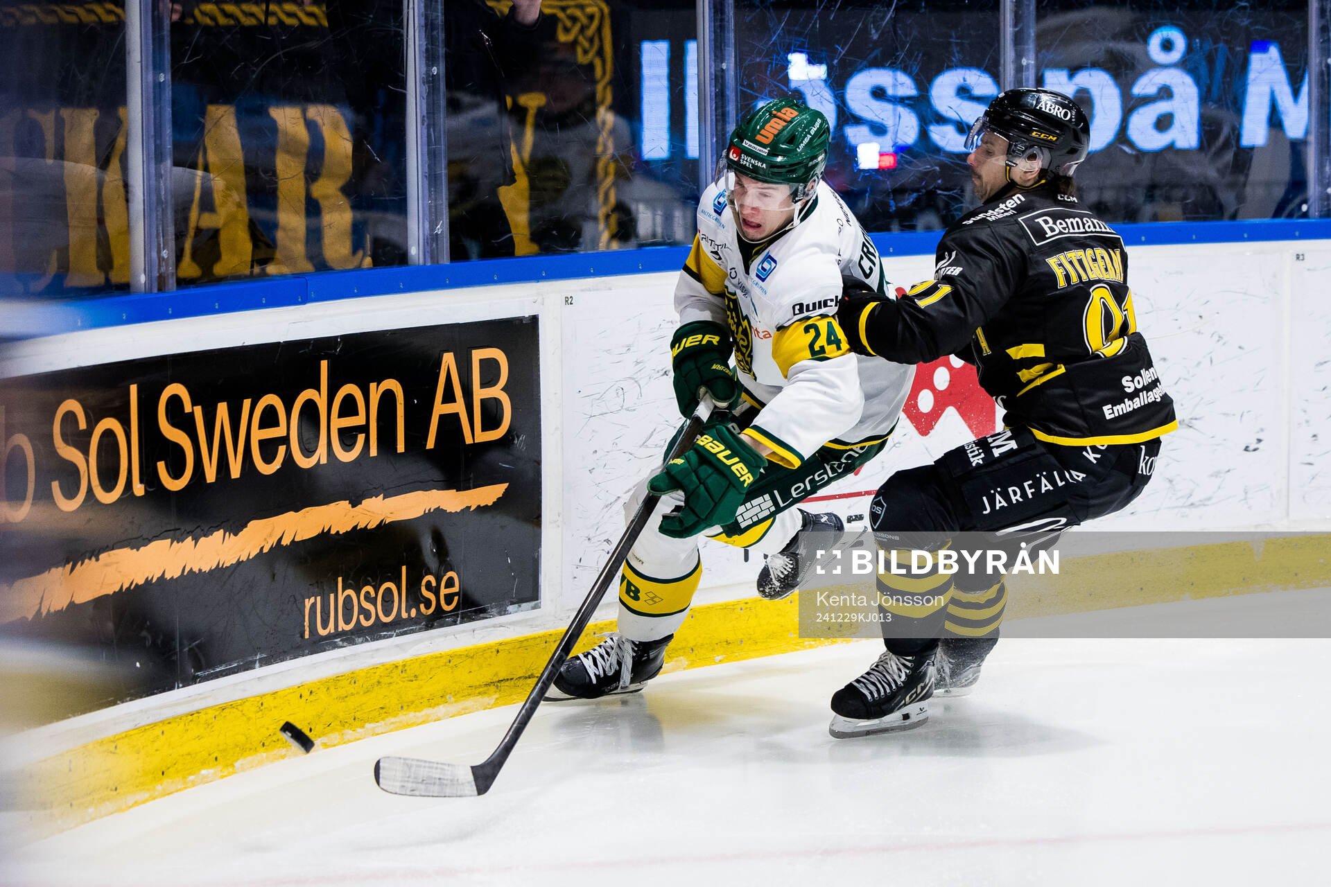 Björklövens Linus Cronholm och AIKs Gerry Fitzgerald