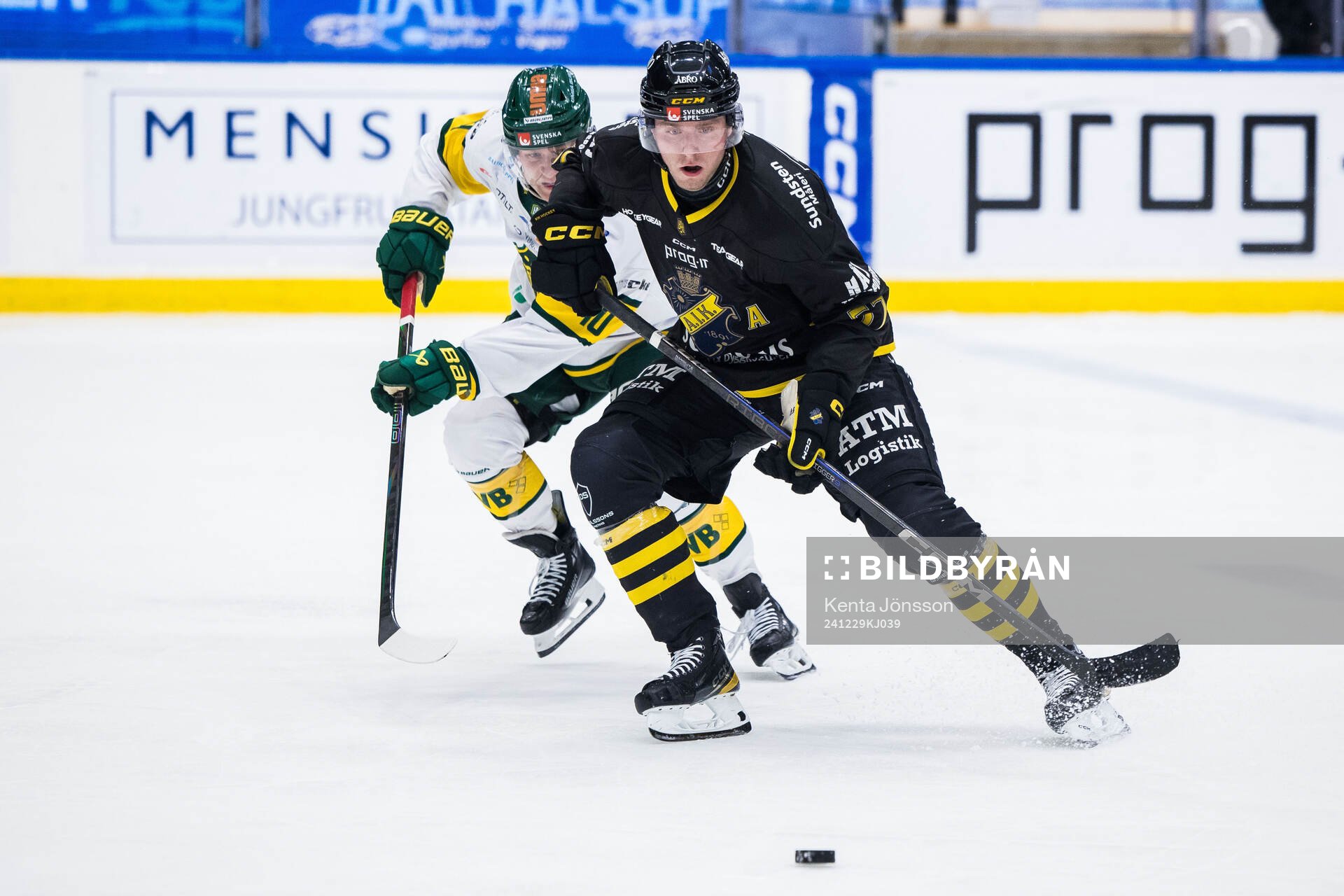 AIKs Alfred Barklund och Björklövens Marcus Nilsson