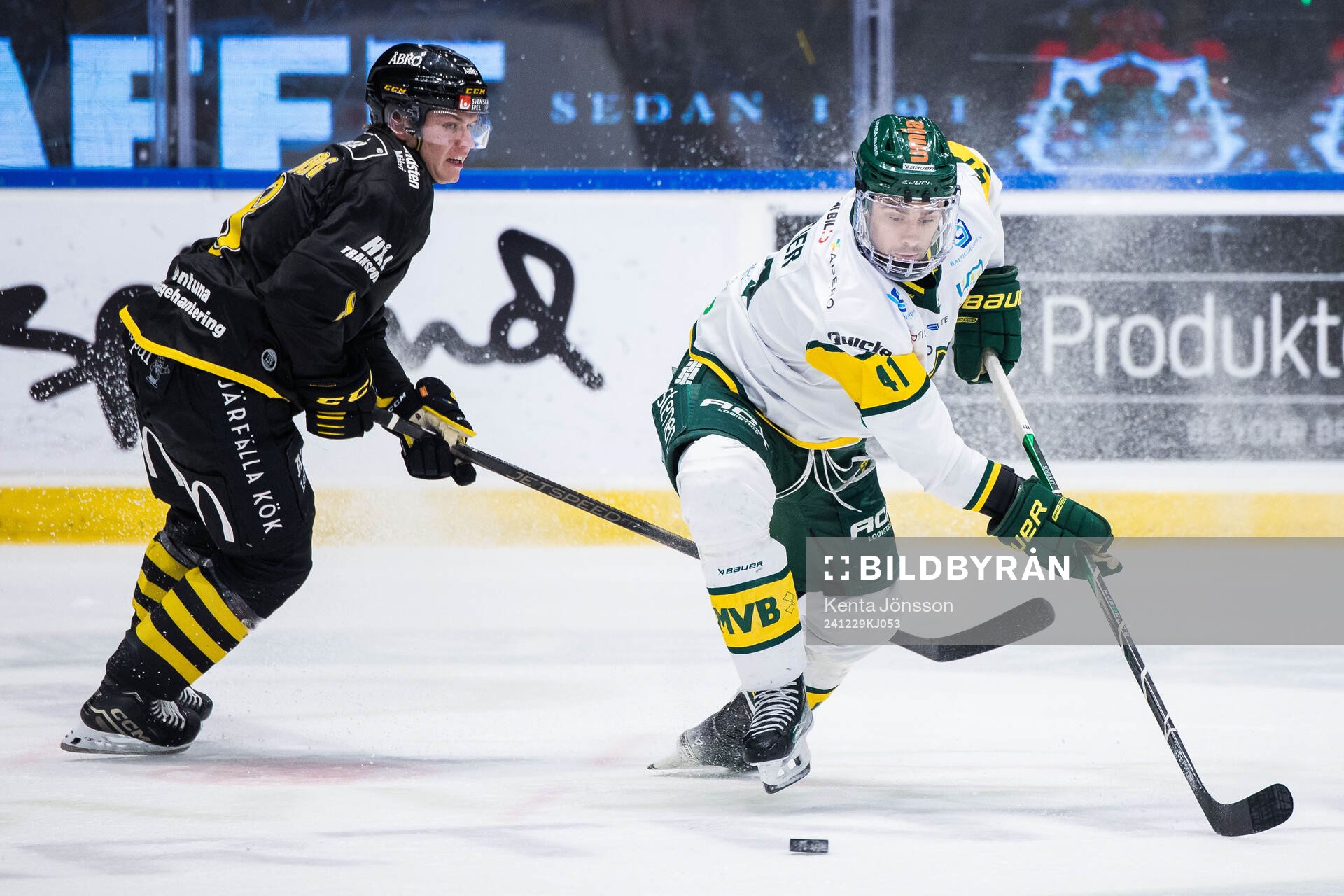 AIKs Tom Hedberg och Björklövens Maxime Fortier