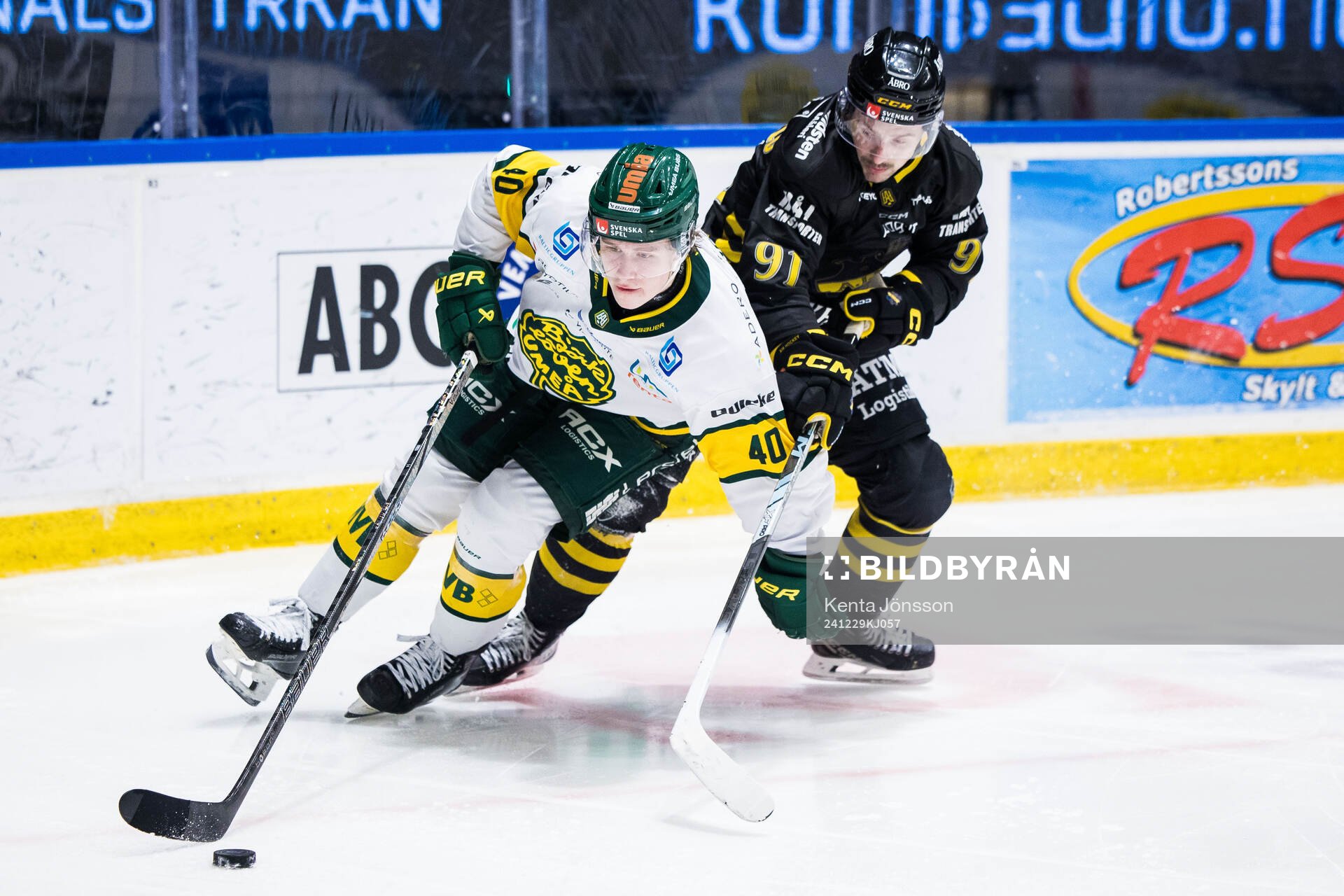 Björklövens Alfons Freij och AIKs Gerry Fitzgerald