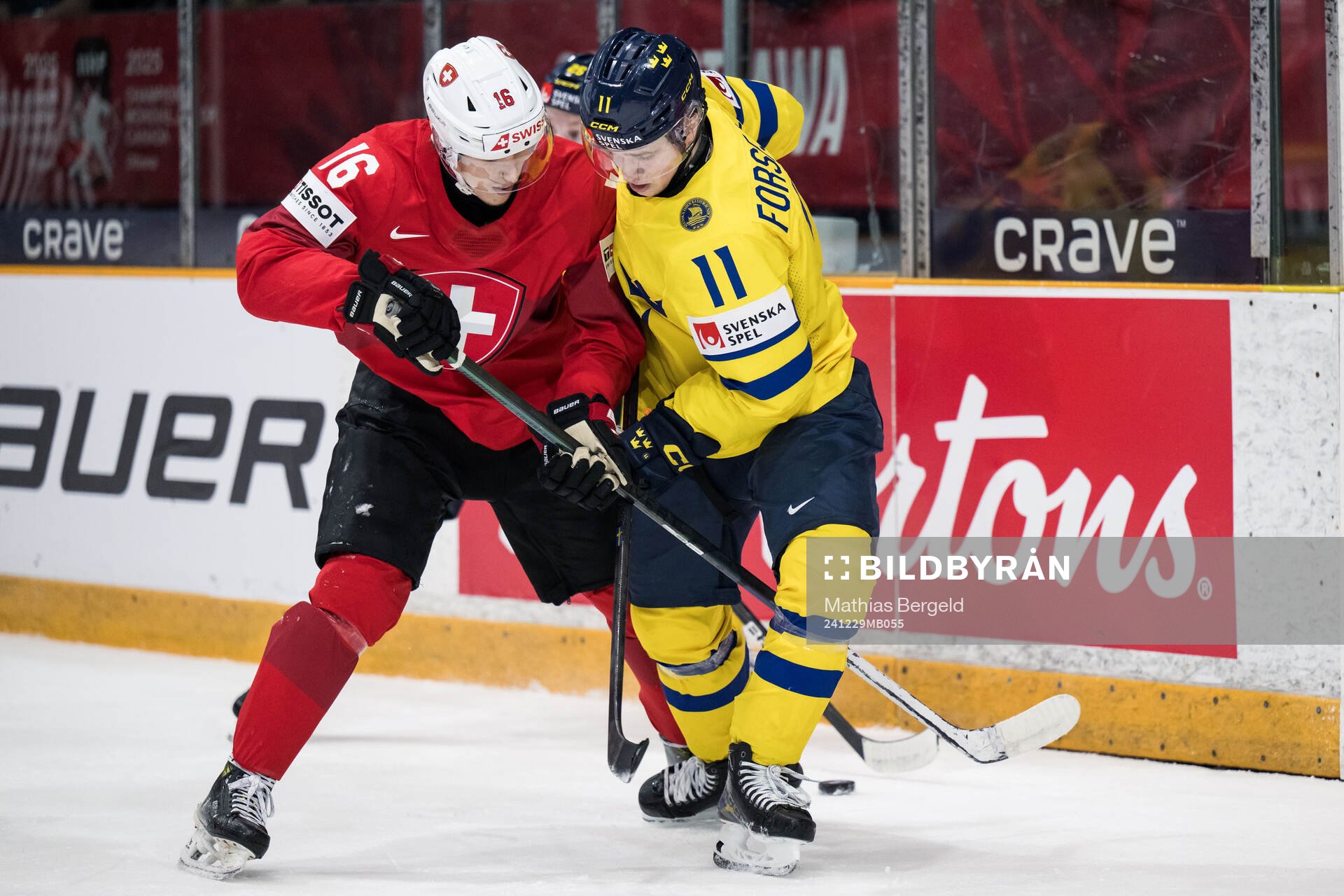 Aris Häfliger of Switzerland and Zeb Forsfjäll of Sweden