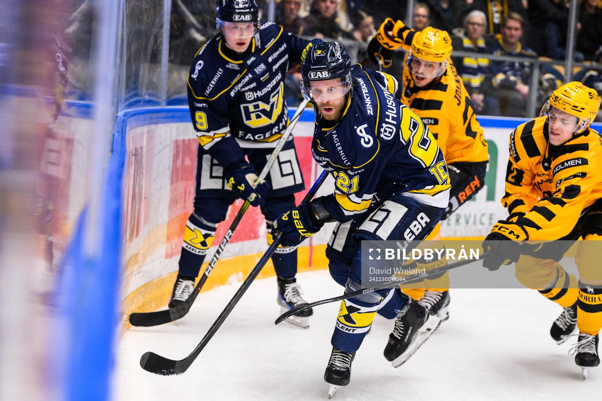 HV71s Mattias Tedenby och Skellefteås Leo Sundqvist