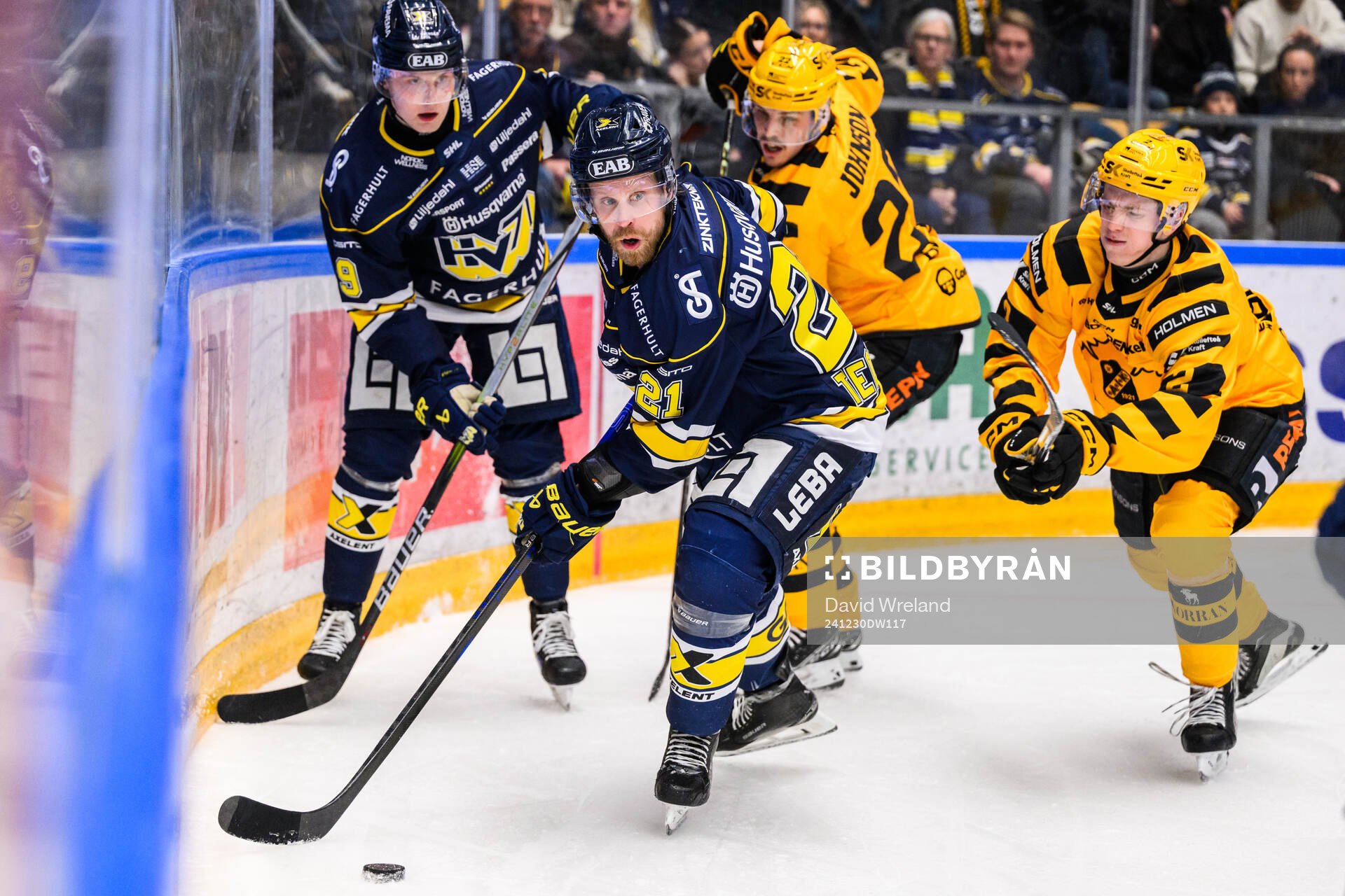 HV71s Mattias Tedenby och Skellefteås Leo Sundqvist
