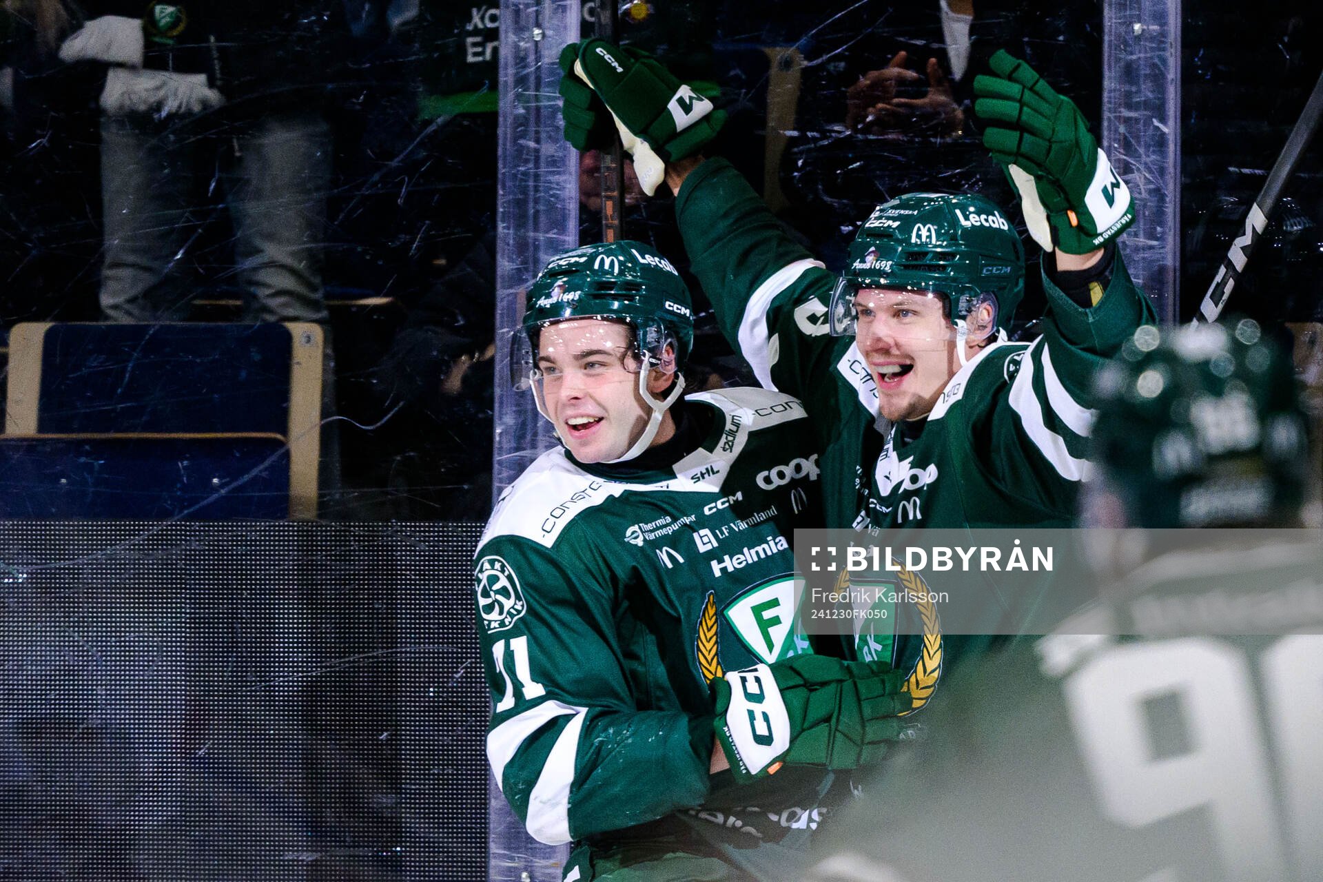 Färjestads Viktor Lodin och Adam Ollas Mattsson jublar