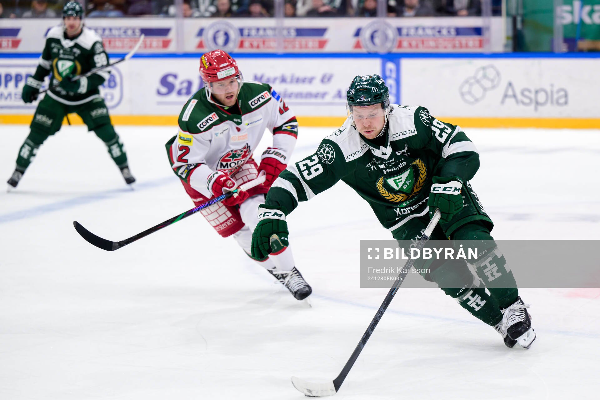 Modos Oscar Pettersson och Färjestads Oskar Steen