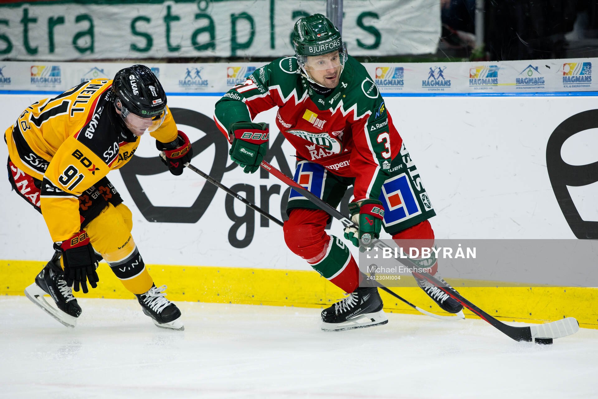 Luleås Brian O'neil och Frölundas Nicklas Lasu