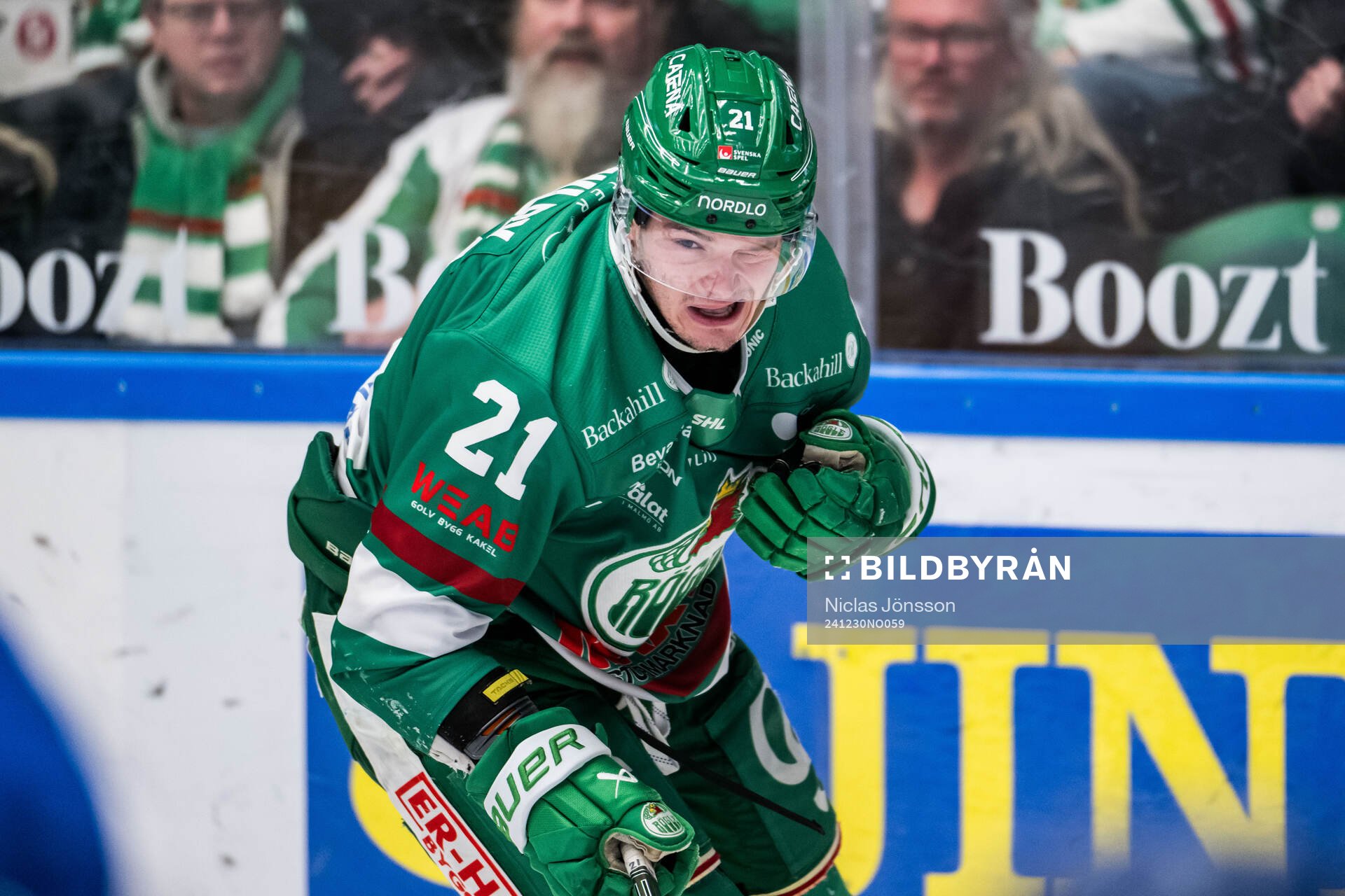 Rögles Henry Bowlby har ont