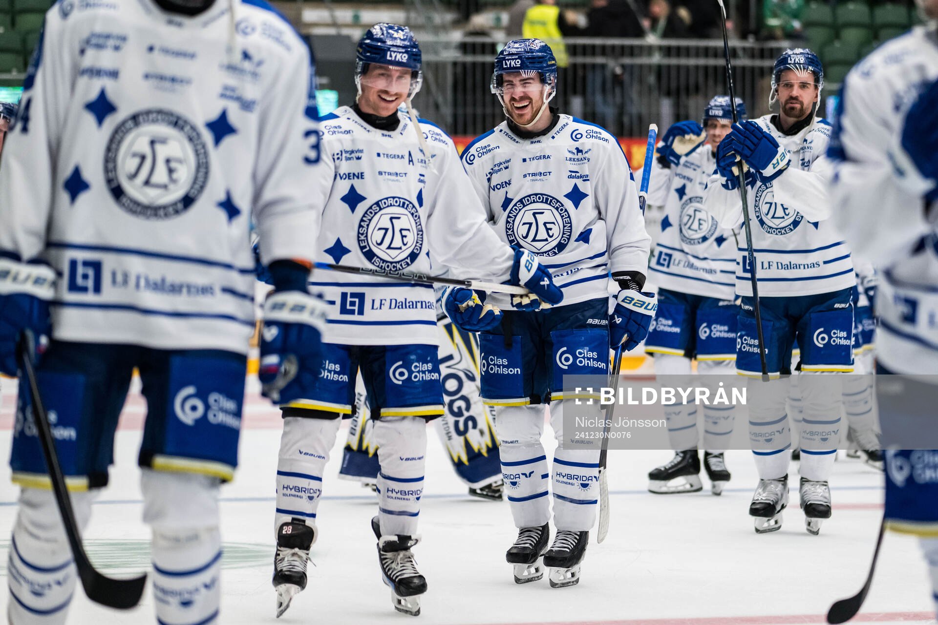 Leksands Justin Glenn Kloos och Matt Caito jublar