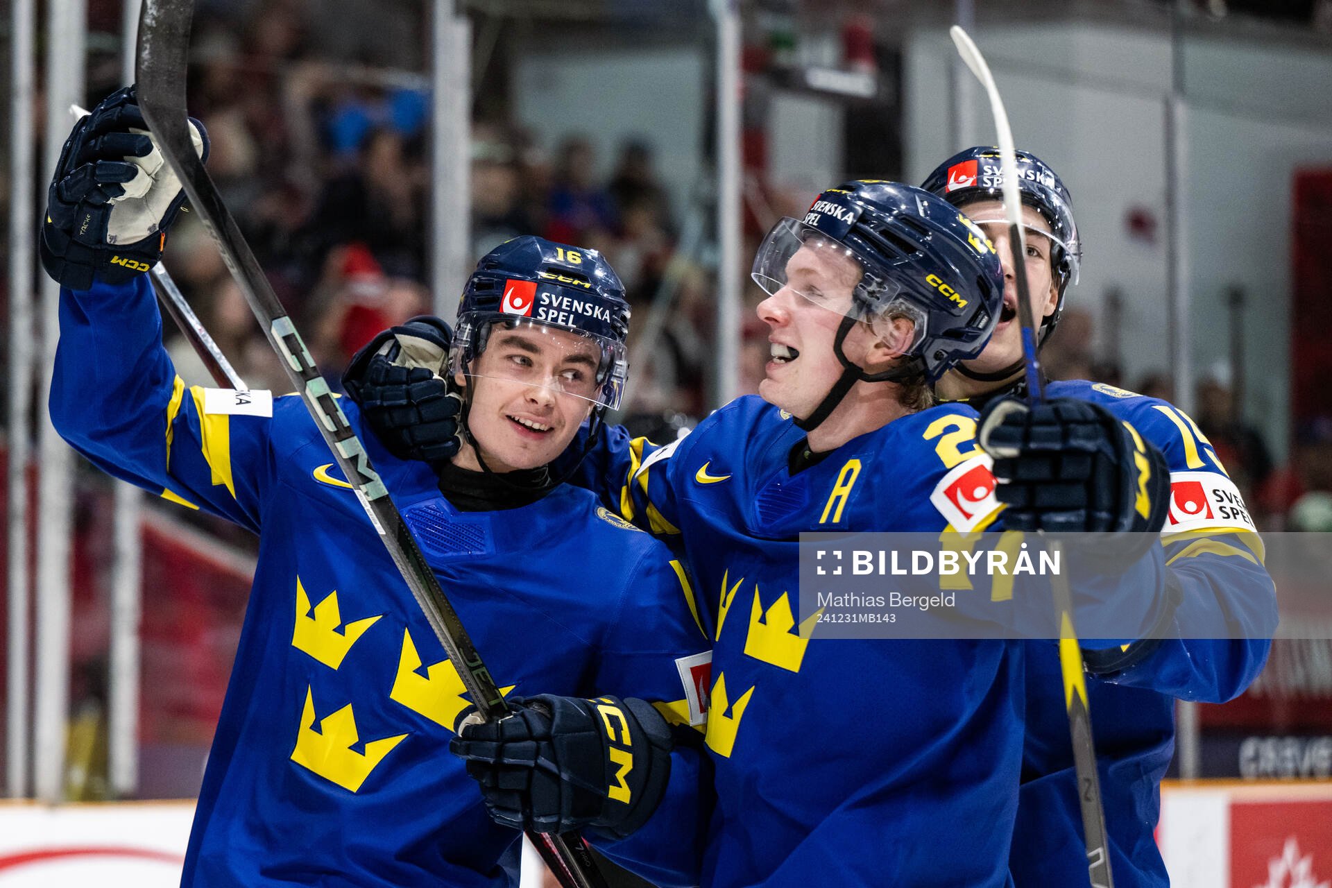 Felix Unger Sörum of Sweden celebrates with Otto Stenberg