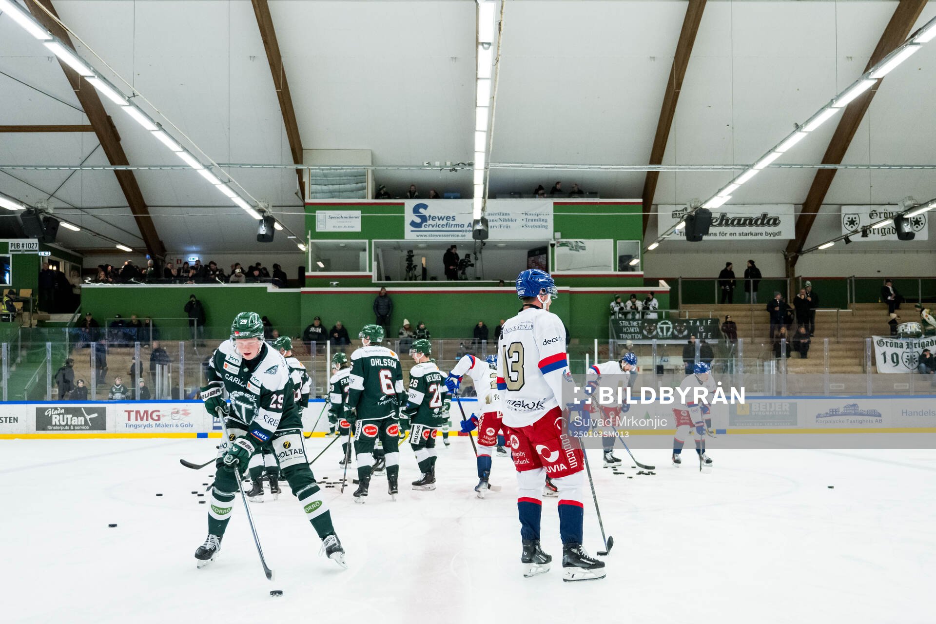 Spelarna värmer upp