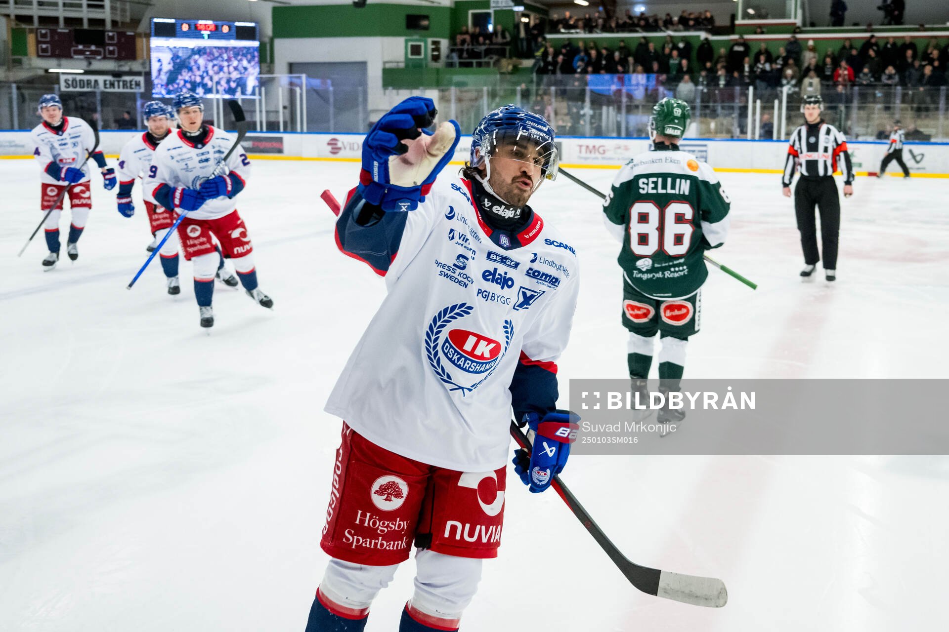 Oskarshamns Kevin Karlsson jublar