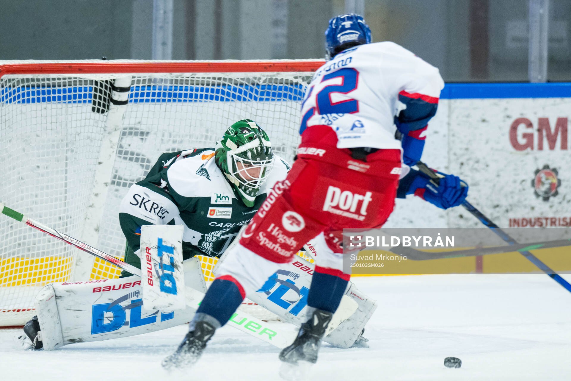 Tingsryds målvakt Pontus Eltonius och Oskarshamns Zion