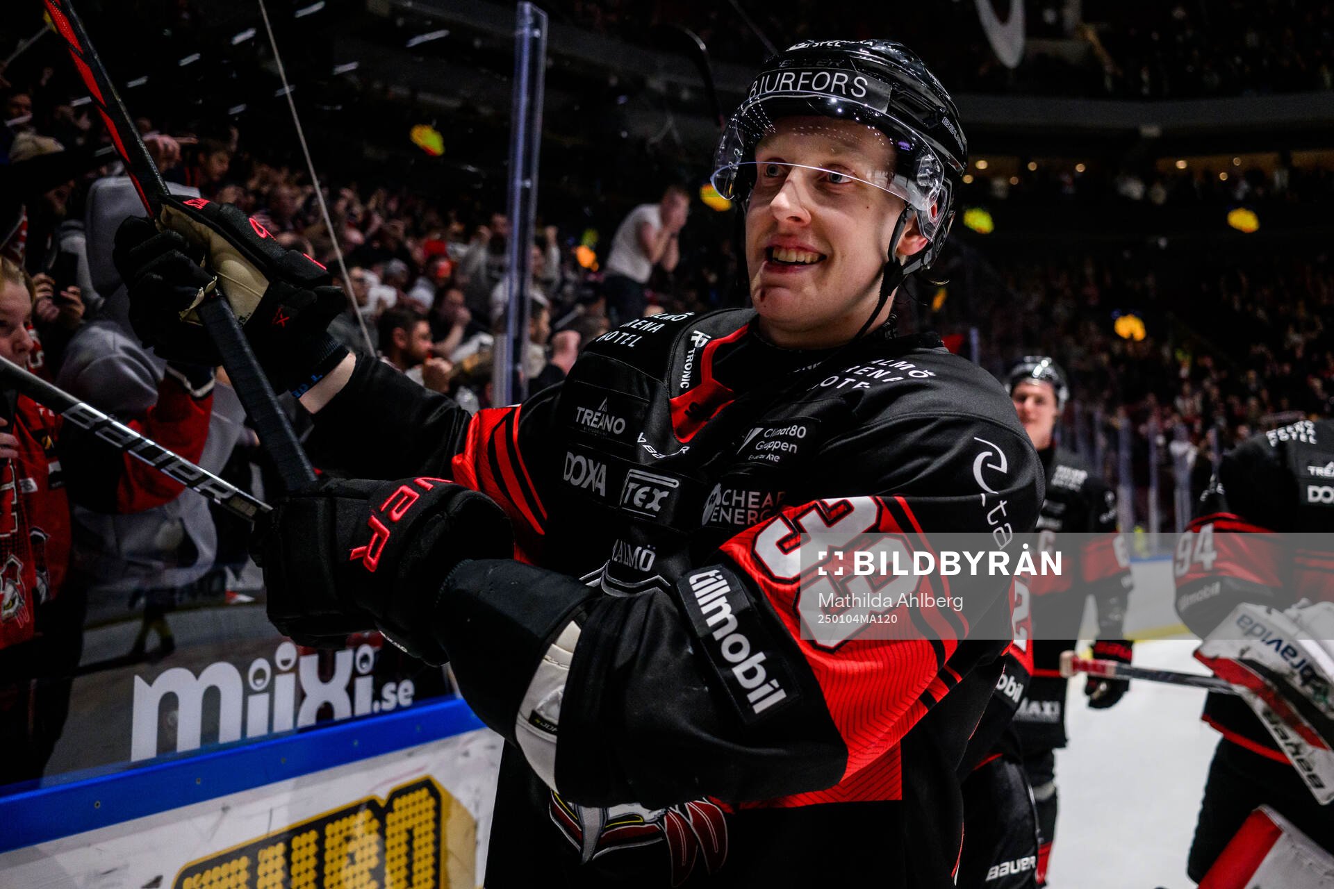 Malmö Redhawks Lassi Thomson jublar