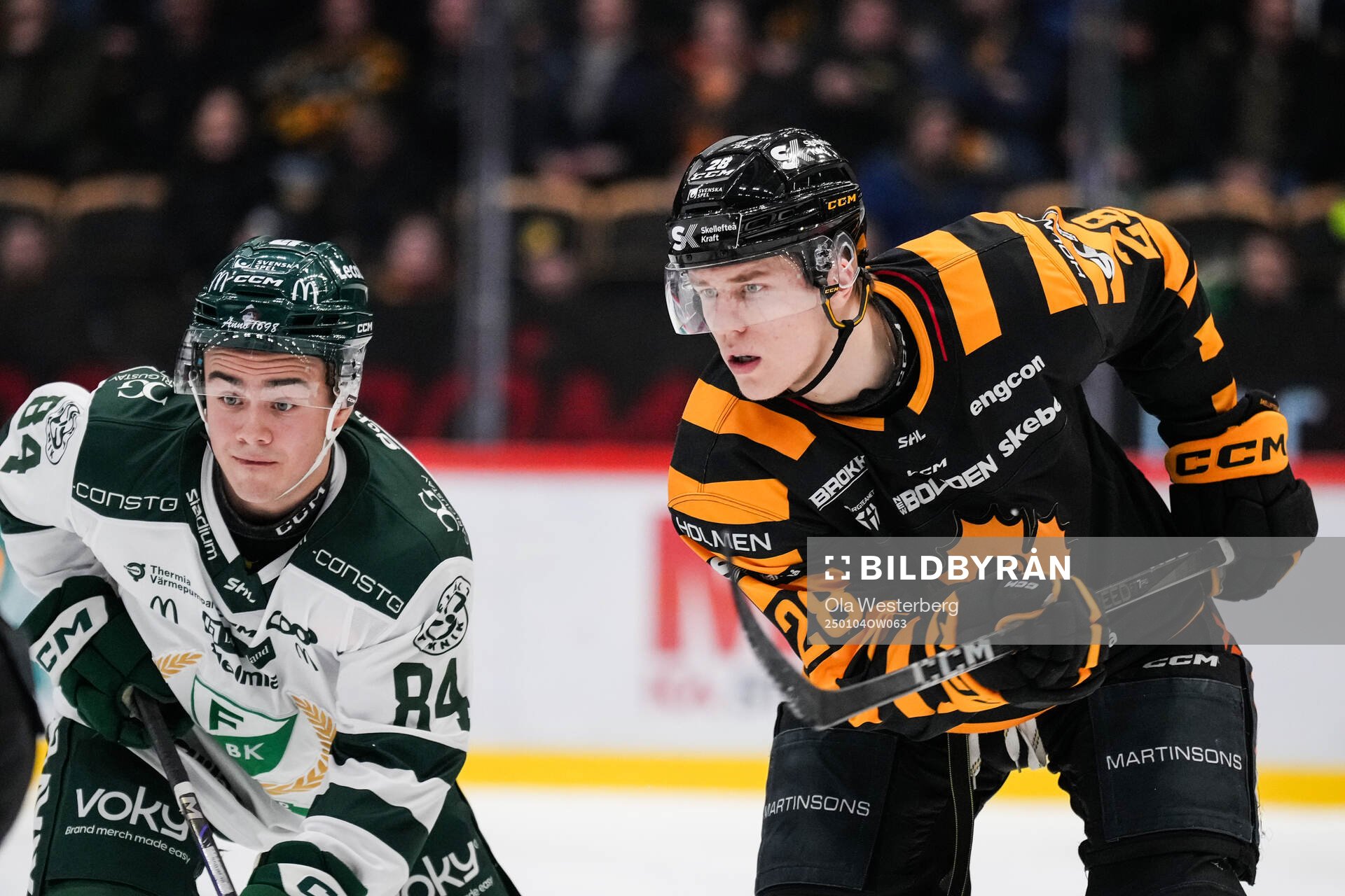 Färjestads Elias Straume Vatne och Skellefteås Michael