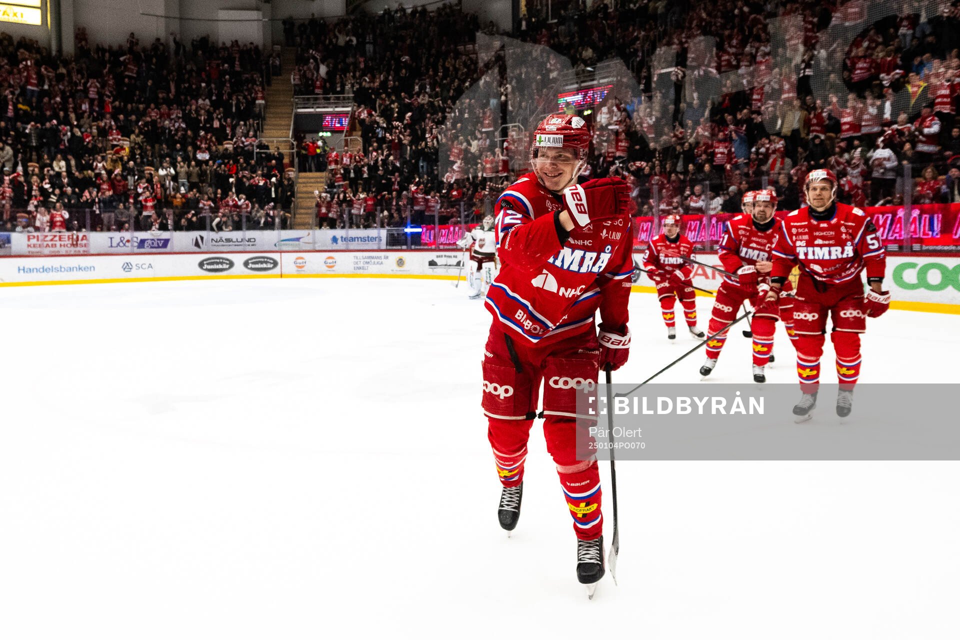 Timrås Erik Walli Walterholm jublar