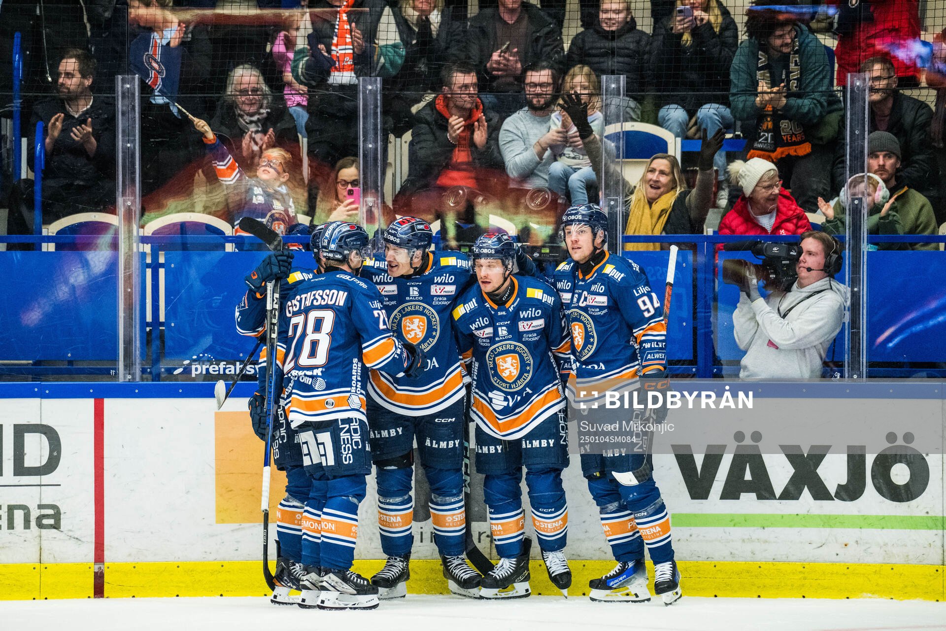 Växjös Emil Sylvegård jublar