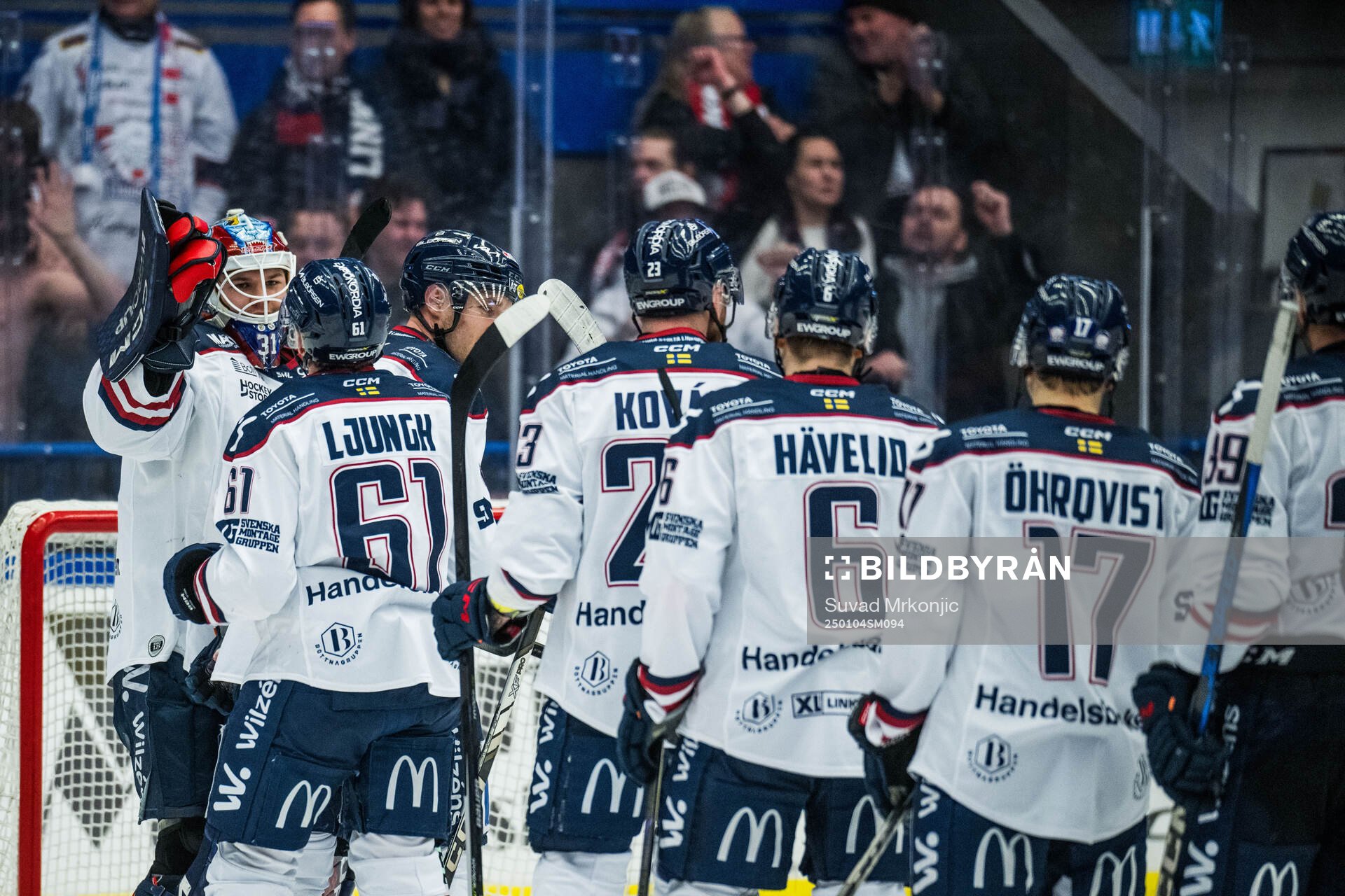 Linköpings målvakt Jesper Myrenberg jublar