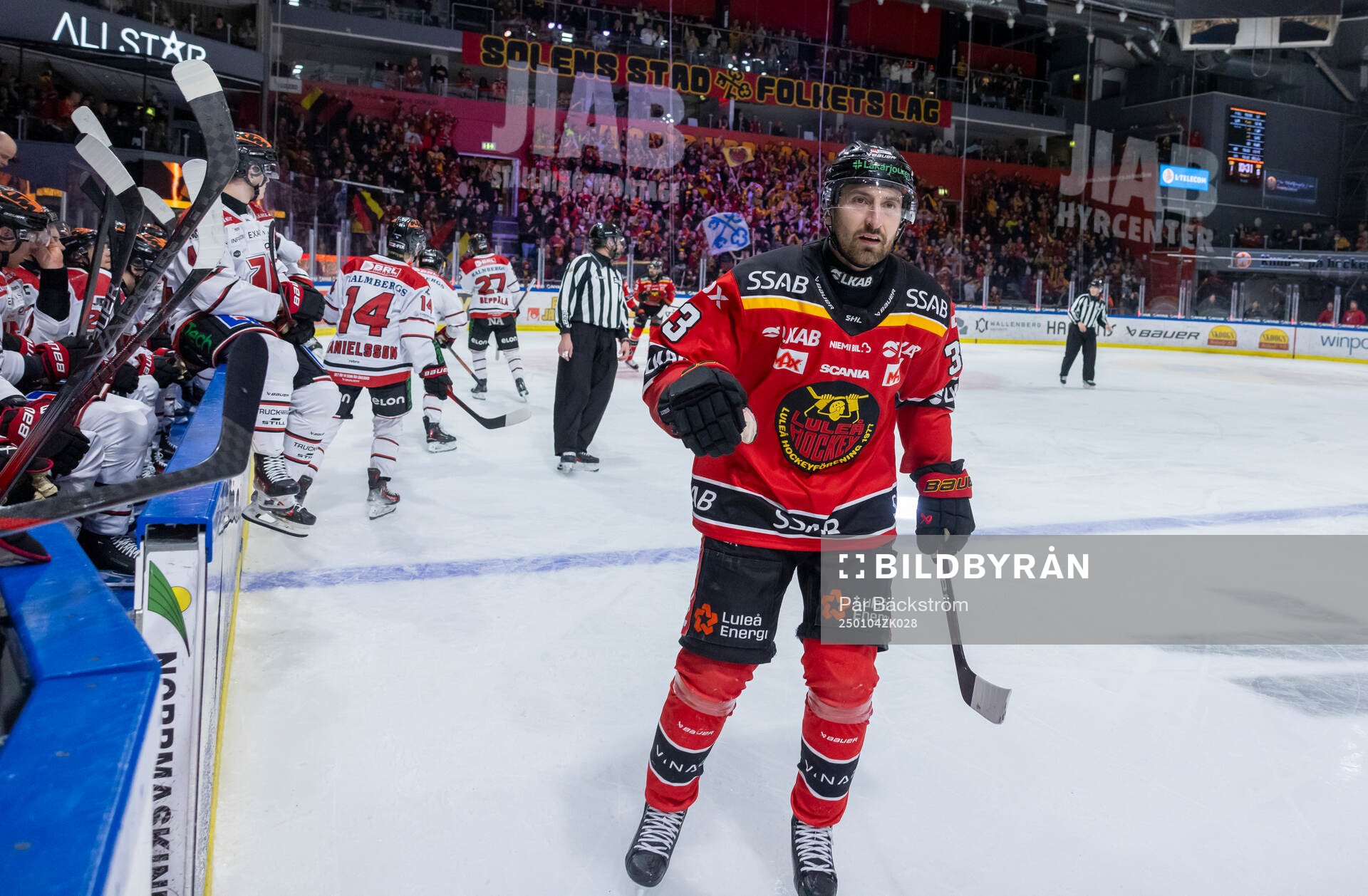 Luleås Albin Lundin jublar