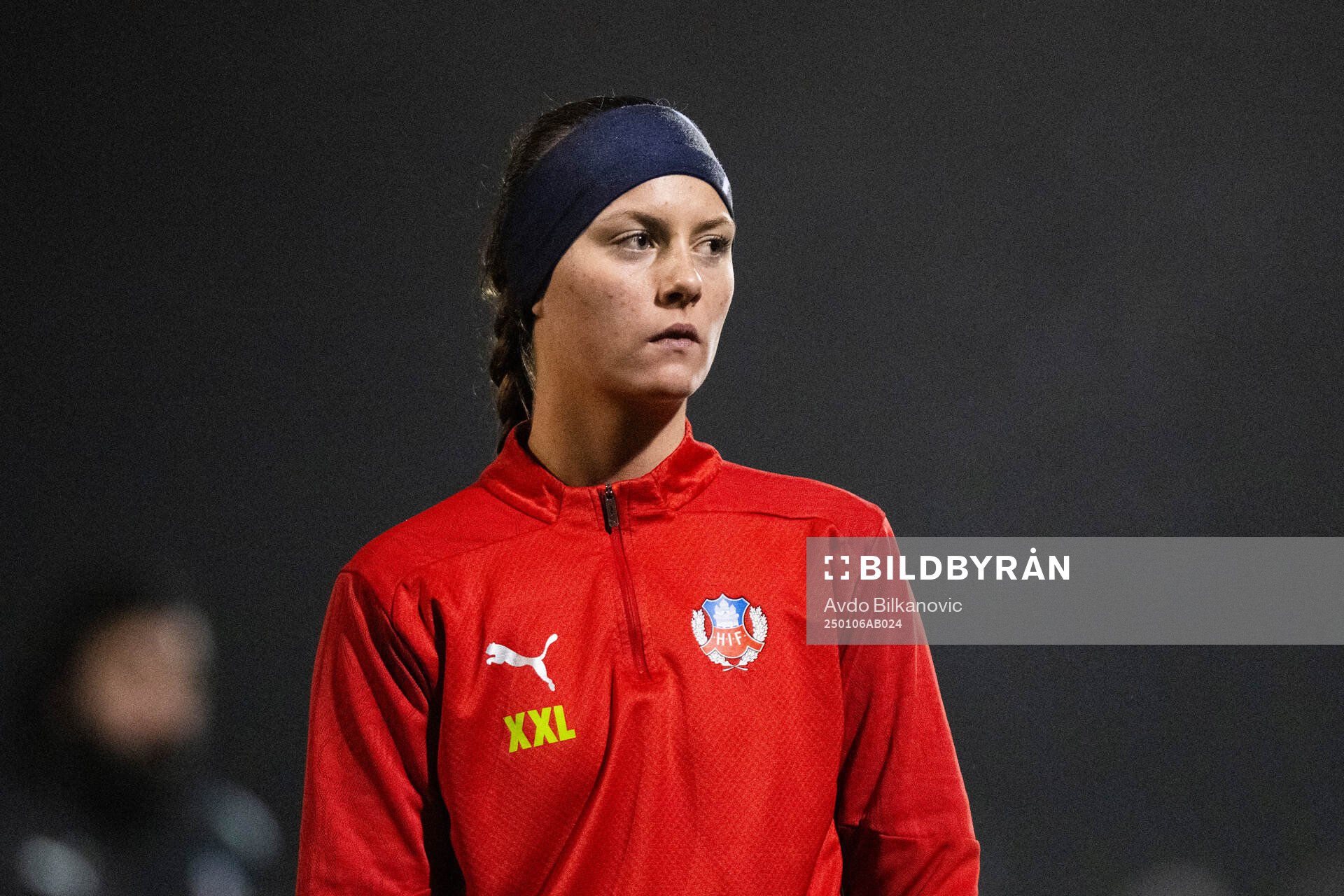 Helsingborgs Olivia Johansson under en gemensam fotbollsträning med Helsingborgs herr och damlag den 6 januari 2025 i Helsingborg. 
