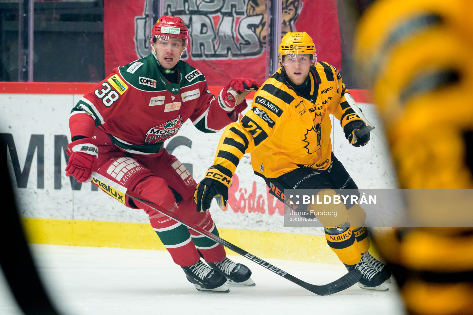 Modos Johan Södergran och Skellefteås Jonathan Davidsson