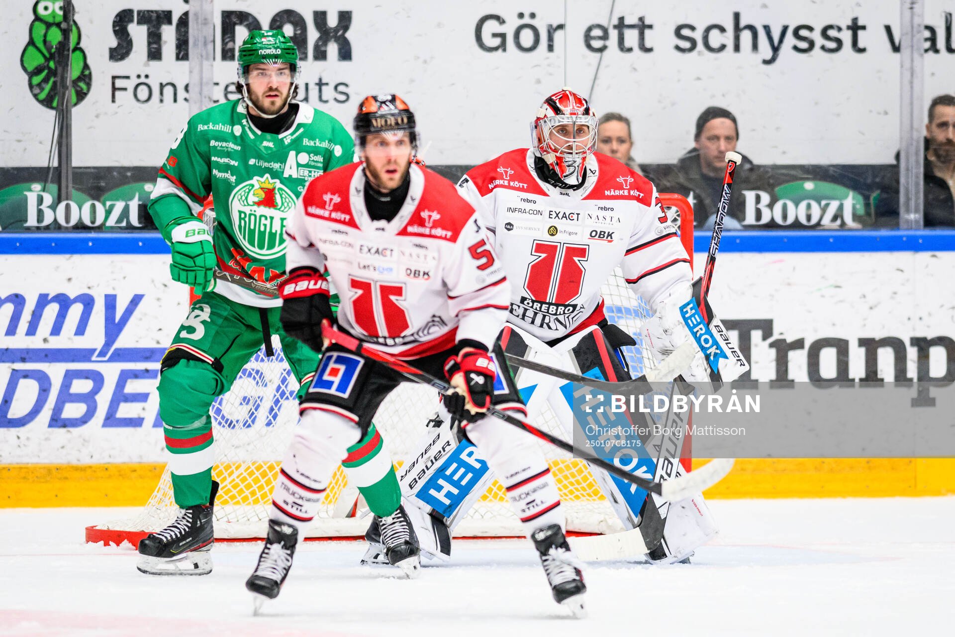 Rögles Dennis Everberg och Örebros målvakt Jonas Arntzen