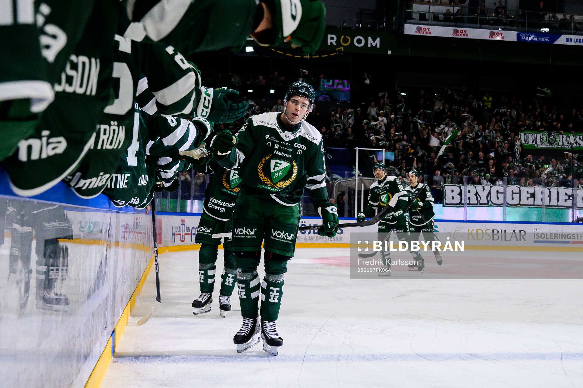 Färjestads Viktor Lodin jublar