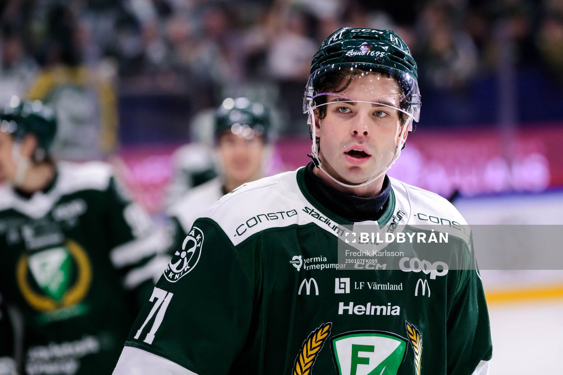 Färjestads Viktor Lodin jublar