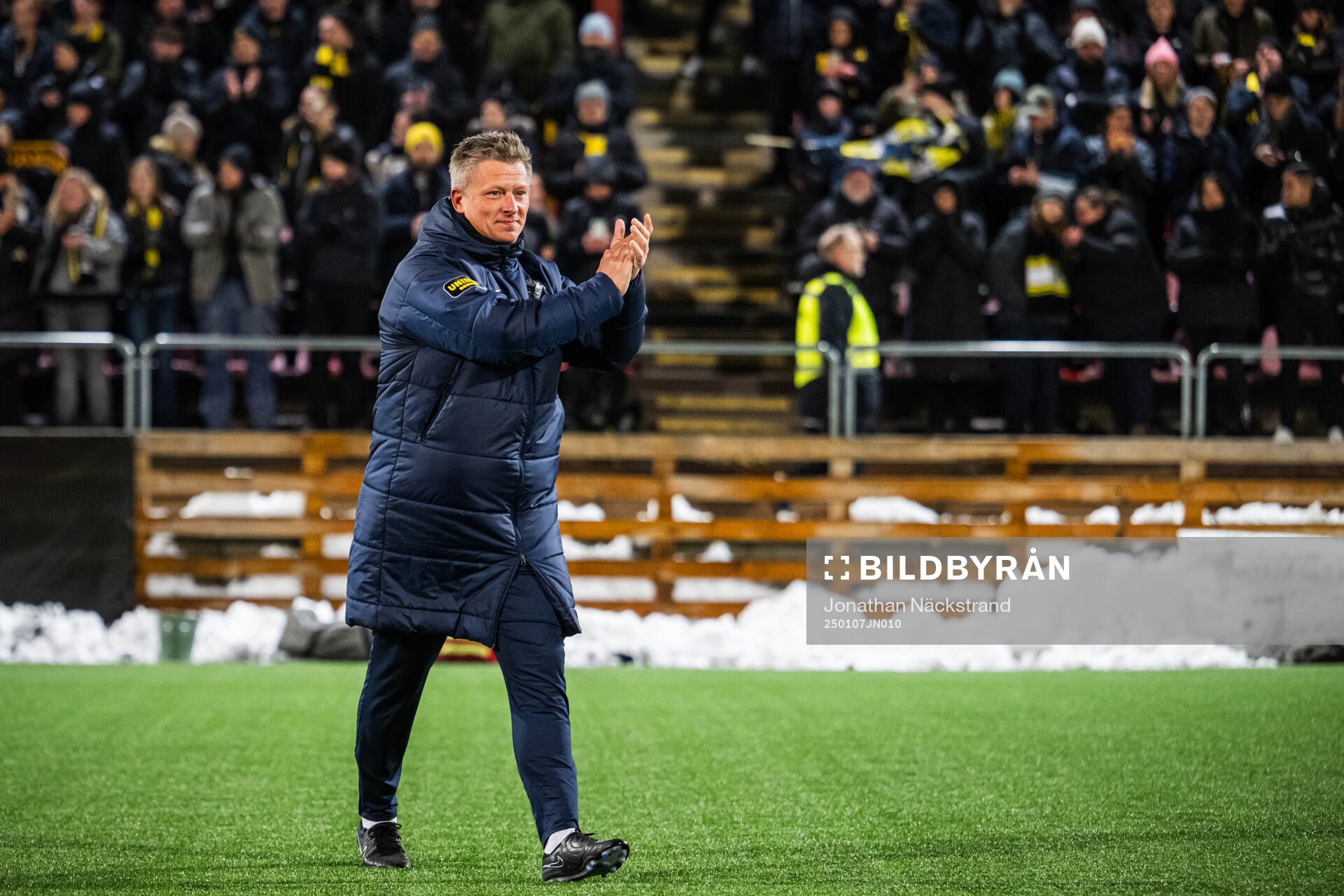 s chefstränare Mikkjal Thomassen