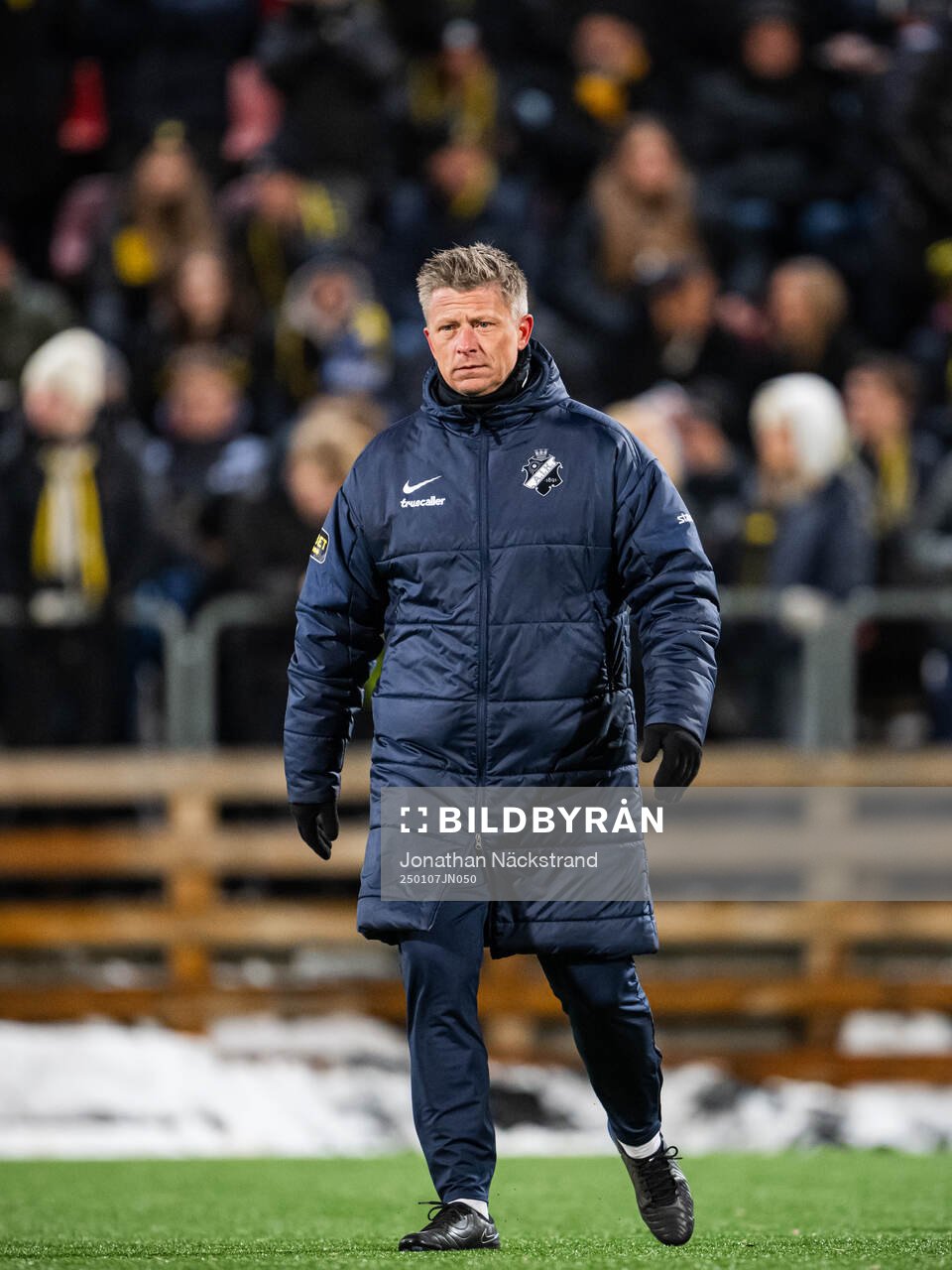 s chefstränare Mikkjal Thomassen
