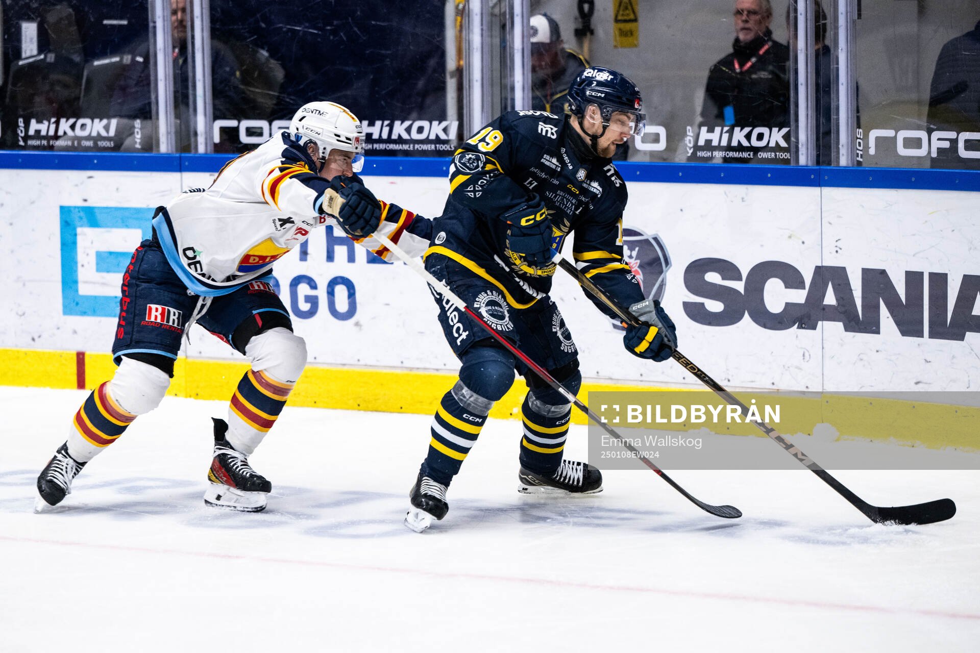 Djurgårdens Jonathan Tychonick och Södertäljes Hampus