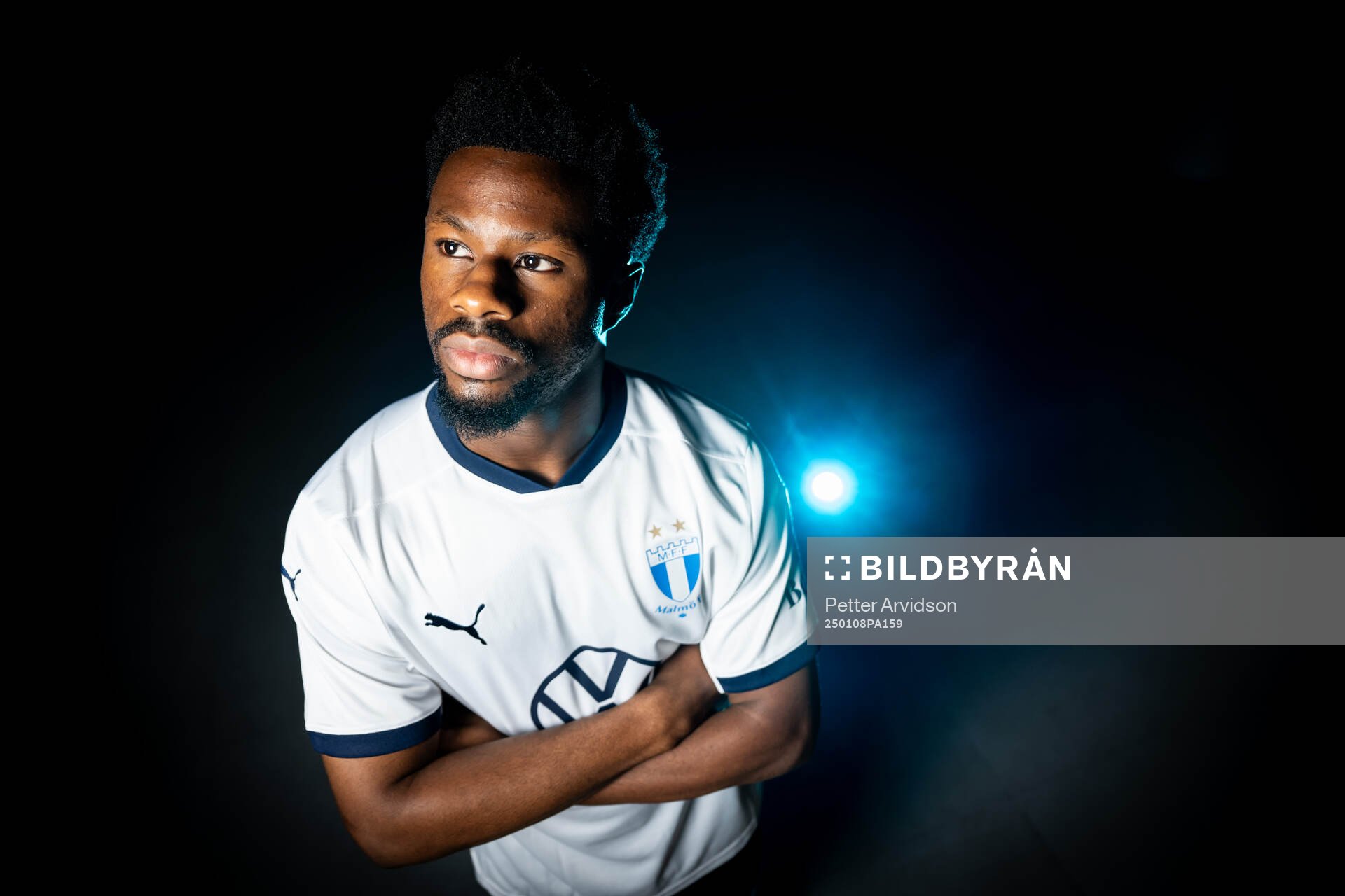 Malmö FF presenterar Emmanuel Ekong som ny spelare