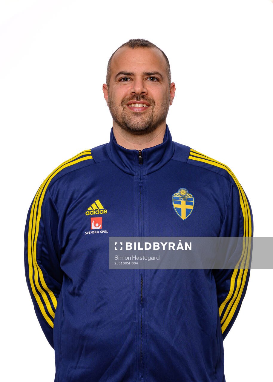 Mounir Kraft Riahi, nationell fotbollsutbildare